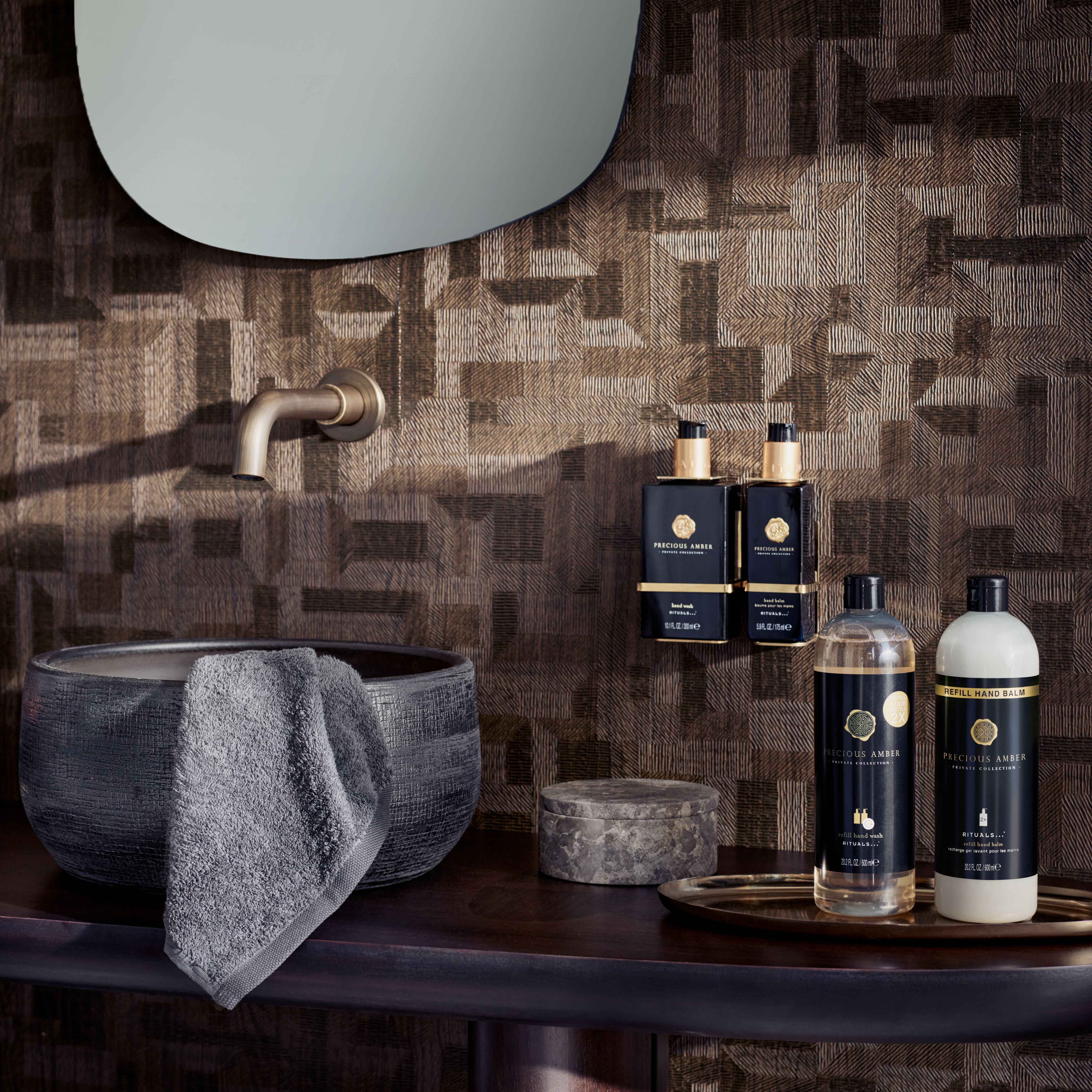 Precious Amber Hand Wash 300ml Lifestyle Image