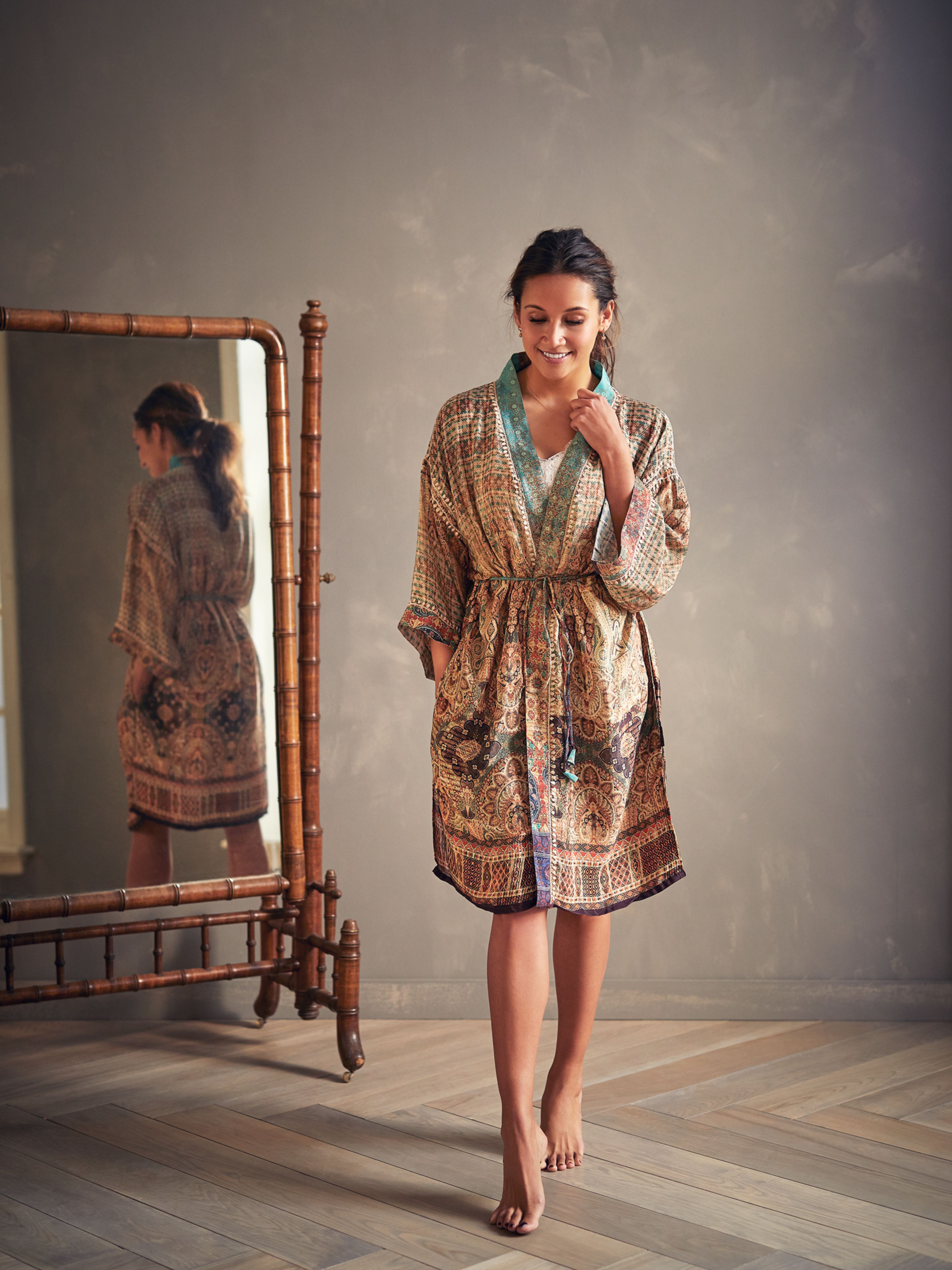 Jaypur Saree Kimono Salmon Square Lifestyle with Model and Packshot