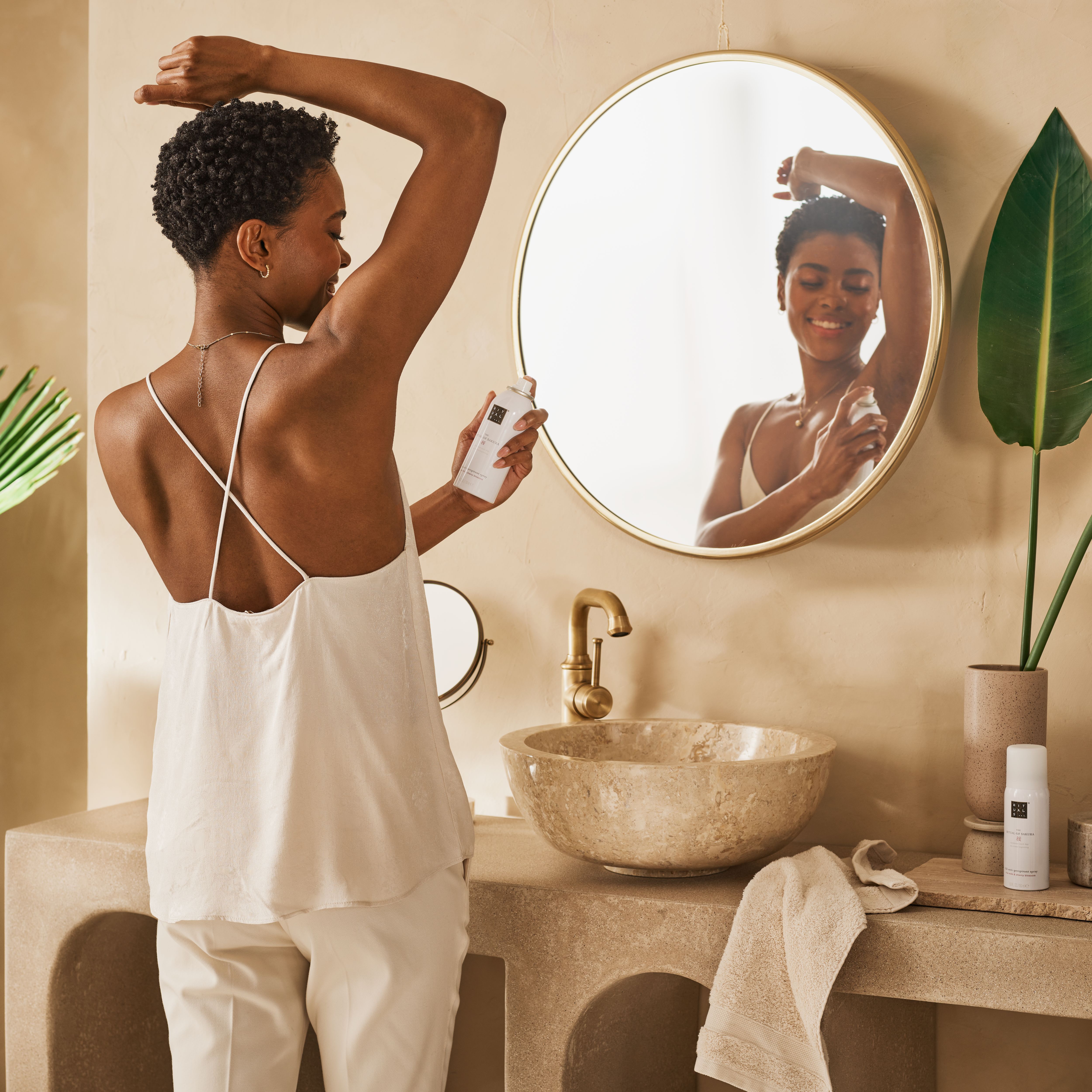 The Ritual of Sakura Anti-Perspirant Spray Lifestyle How to Use