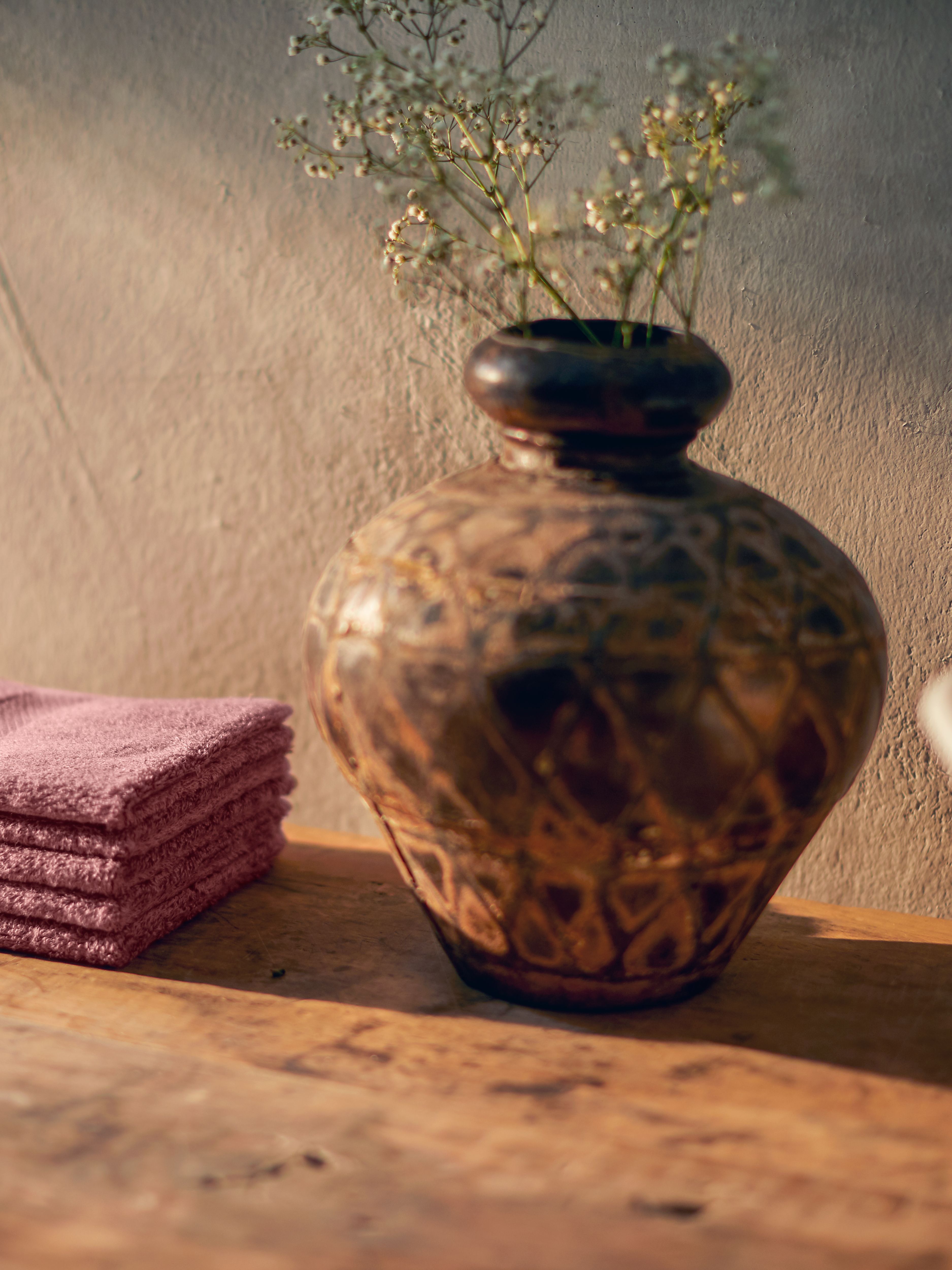 Super Smooth Cotton Guest Towel 30x30cm Powder Pink Lifestyle with Product