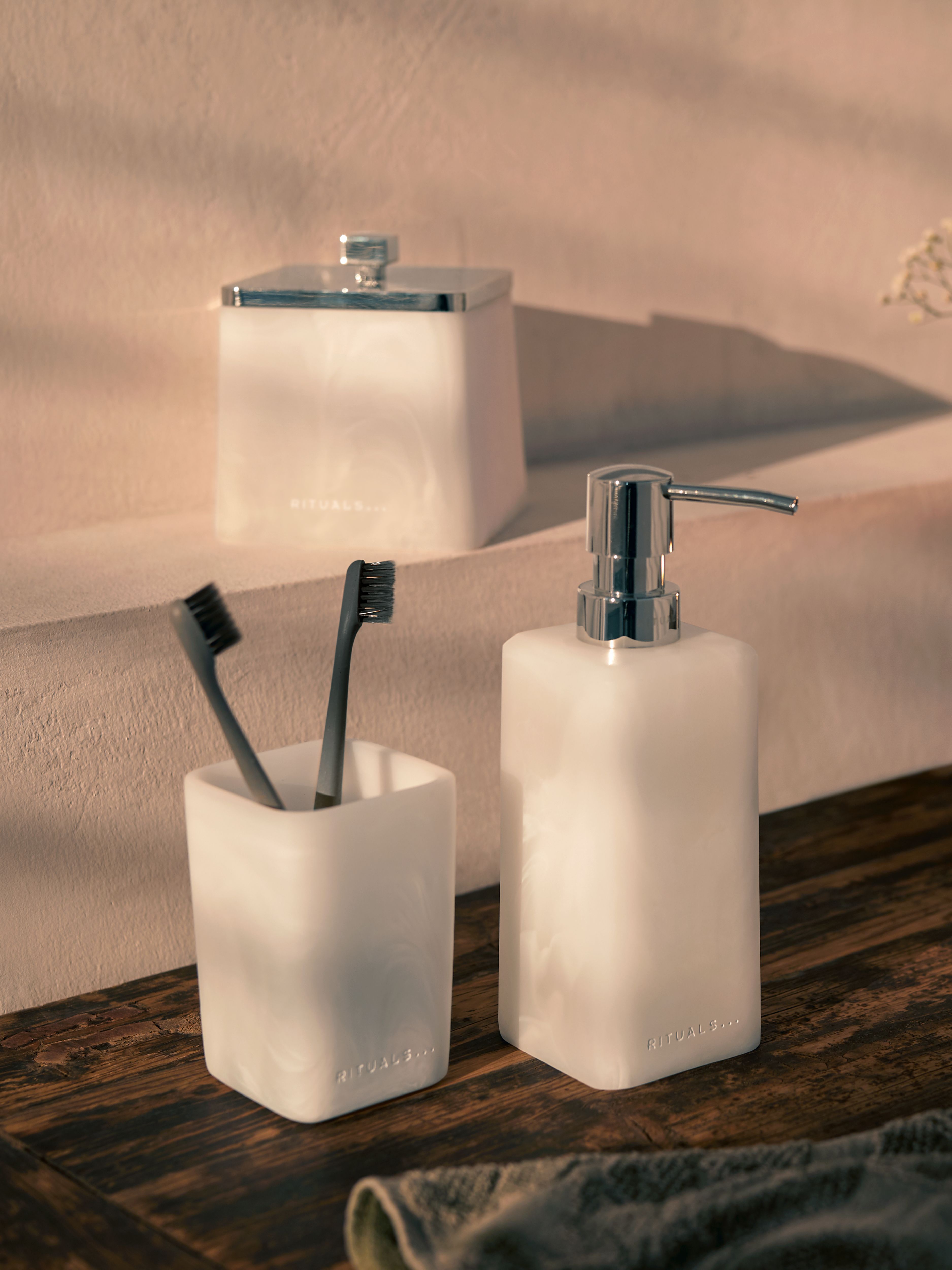 Dumeure Soap Dispenser Ivory