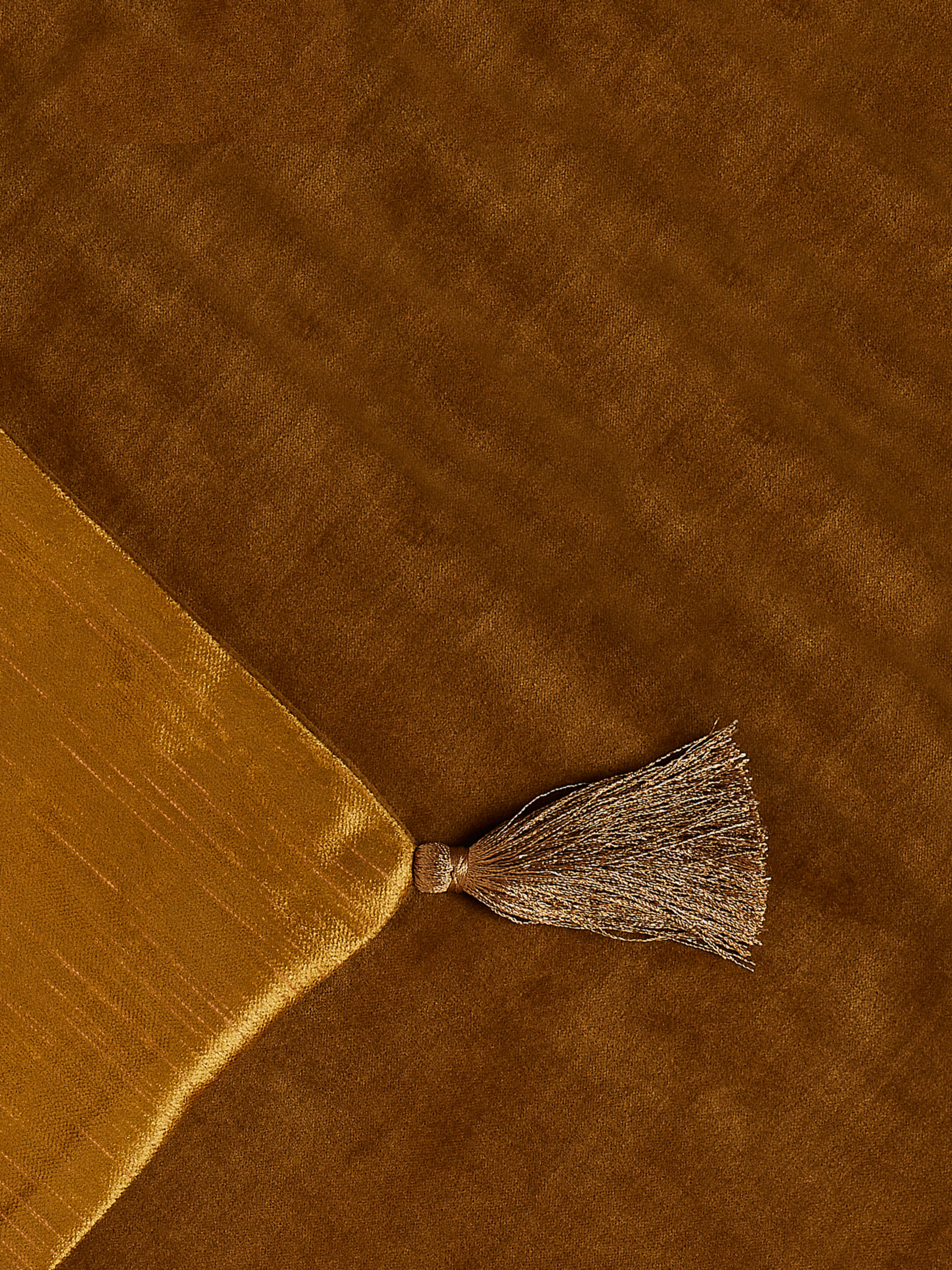 Vellore Cotton Velvet Throw 180x140cm Golden Mocha