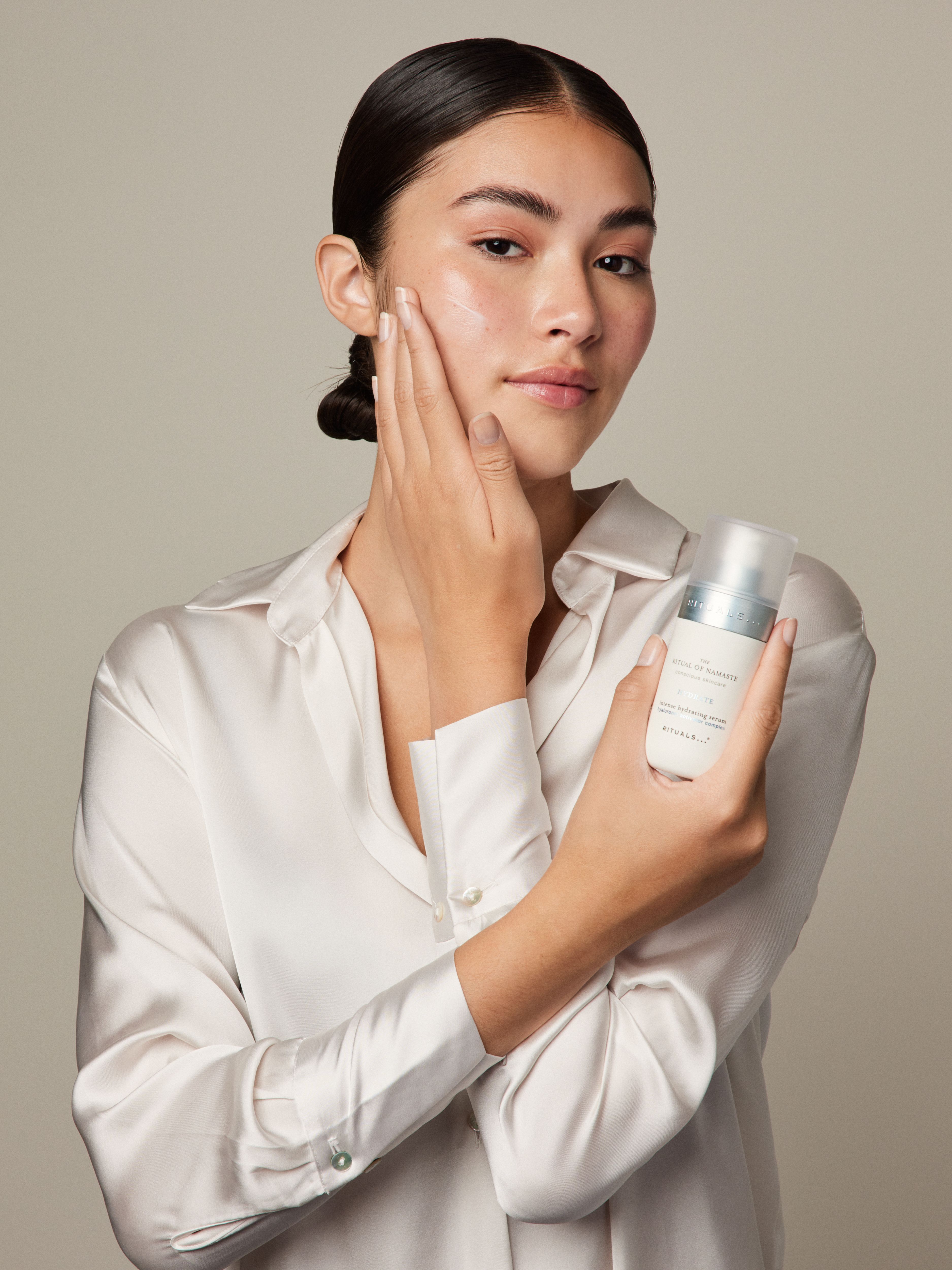 The Ritual of Namaste Intense Hydrating Serum