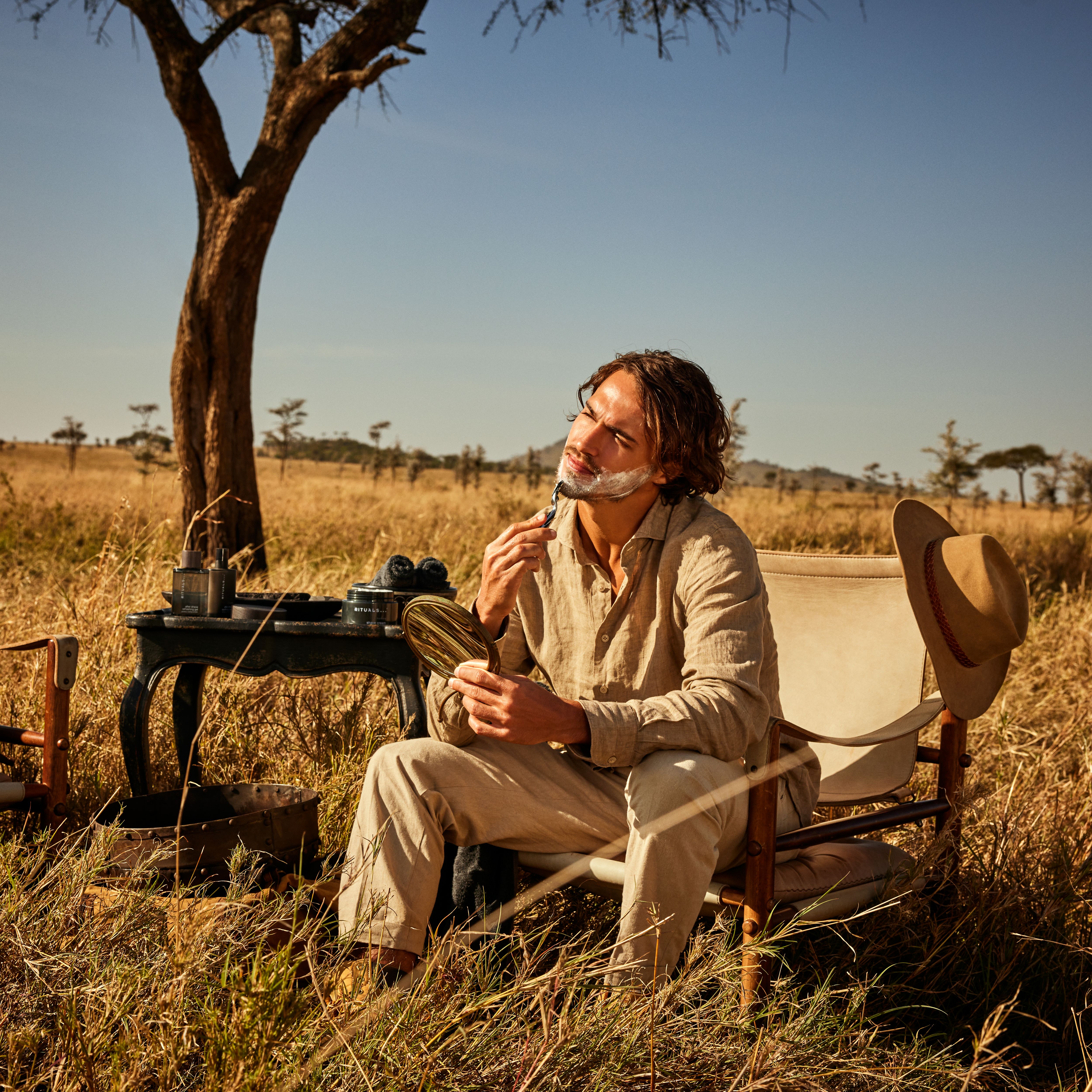 Homme Shave Cream Lifestyle How to Use