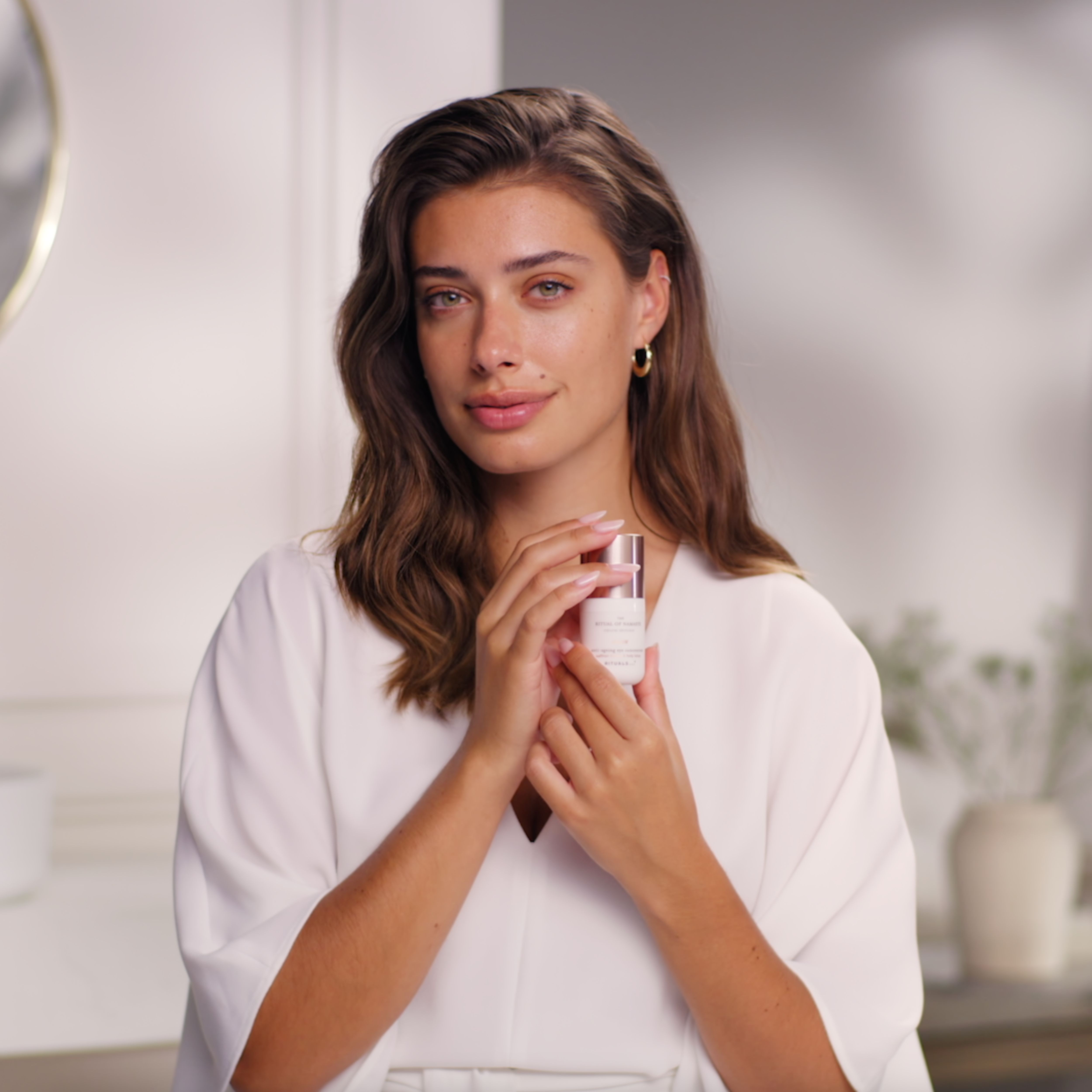 The Ritual of Namaste Anti-Ageing Eye Concentrate Lifestyle How to Use