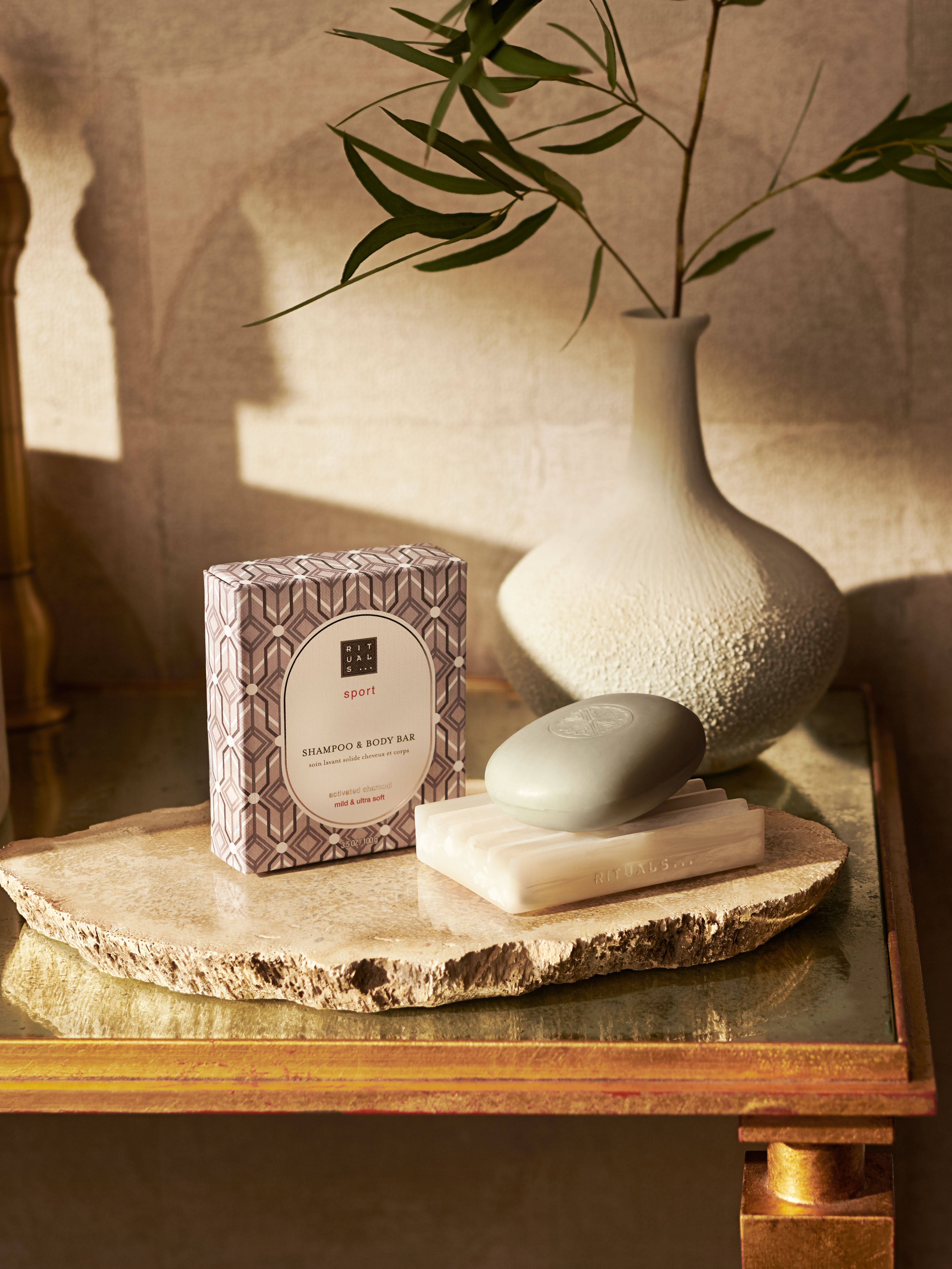 Rituals Sport Shampoo & Body Bar 100g Lifestyle with Product