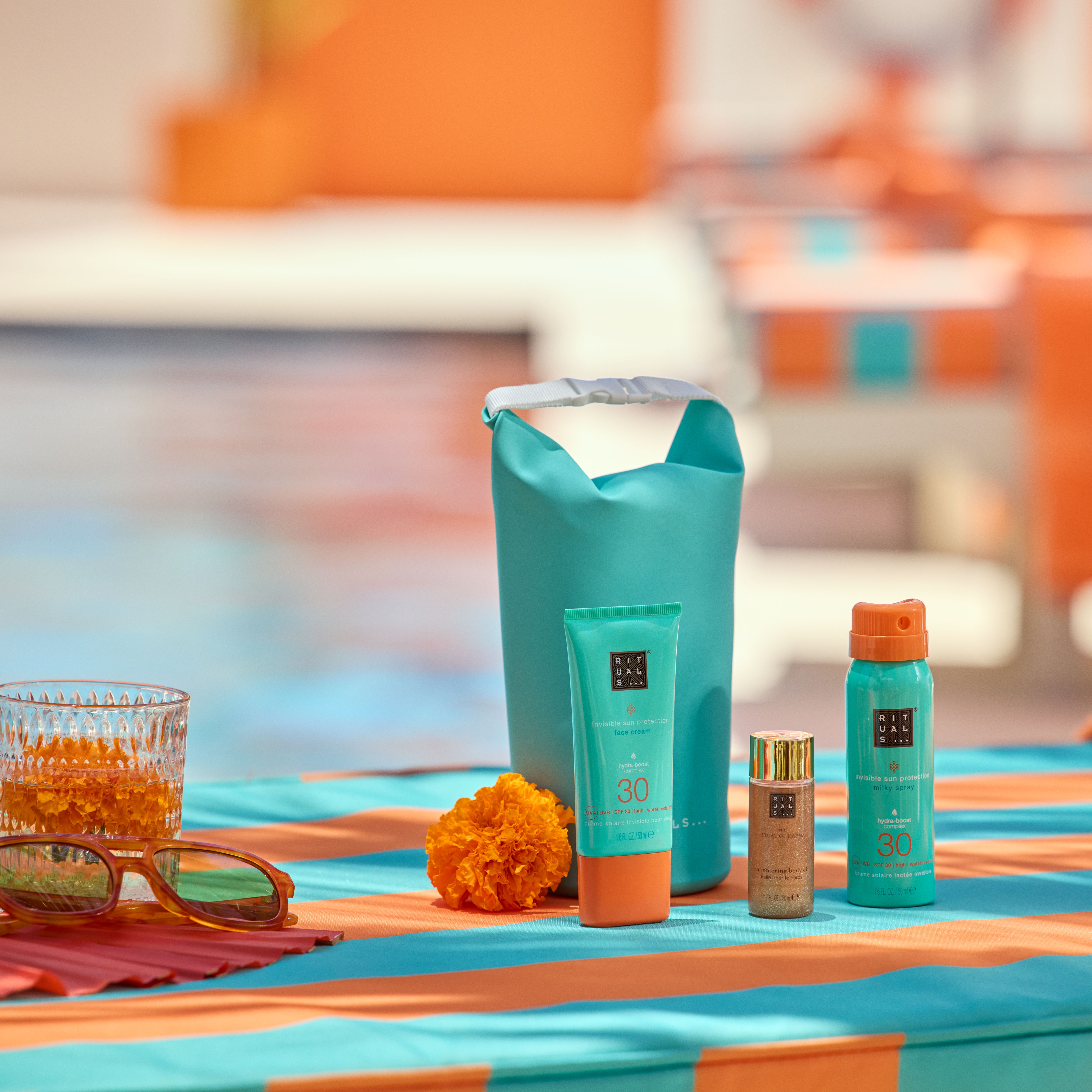 Karma Sun Trial Set Lifestyle with Closed Pack