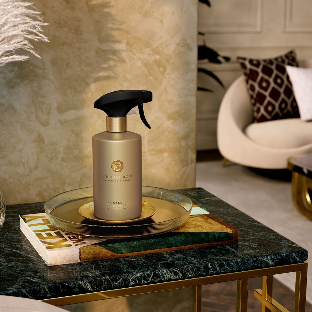 https://rituals.scene7.com/is/image/rituals/1115856-metallization-imperial-rose-home-perfume-500ml:Square?resMode=sharp2&wid=1013&hei=1013
