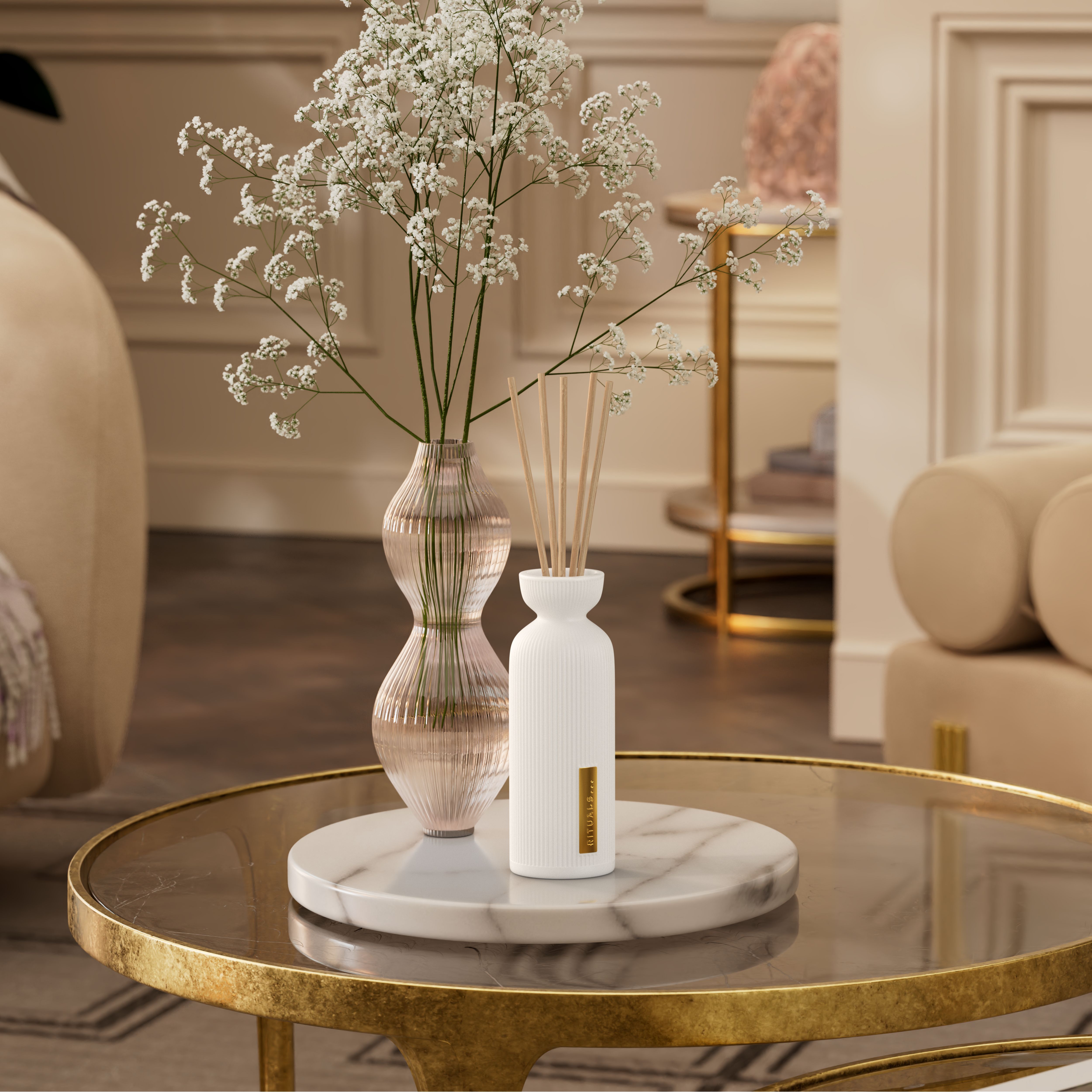 https://rituals.scene7.com/is/image/rituals/1116193-rituals-sa23001-sakura-2023-mini-fragrance-sticks:Square?resMode=sharp2
