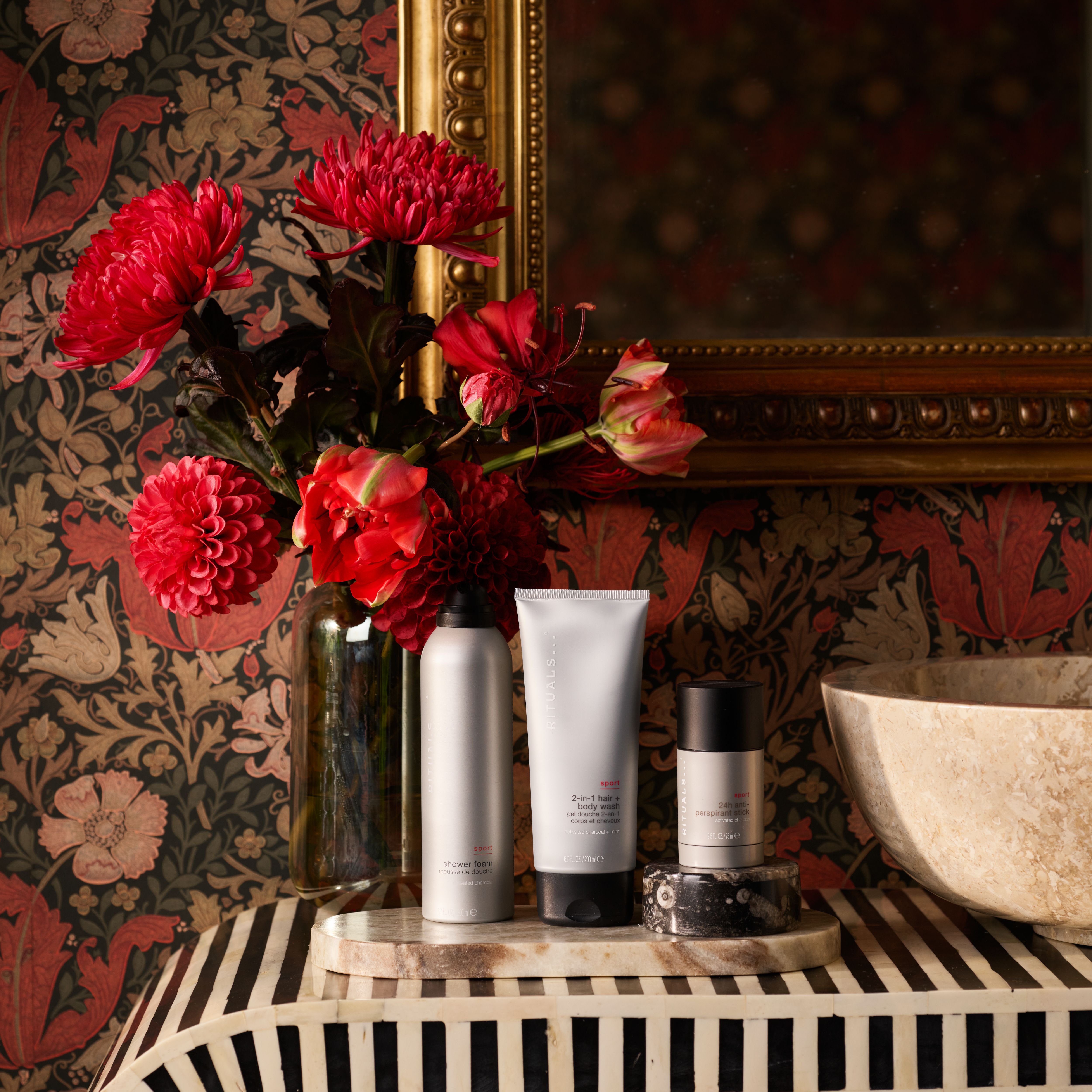 Sport 2-in-1 Shampoo & Body Wash Lifestyle How to Use