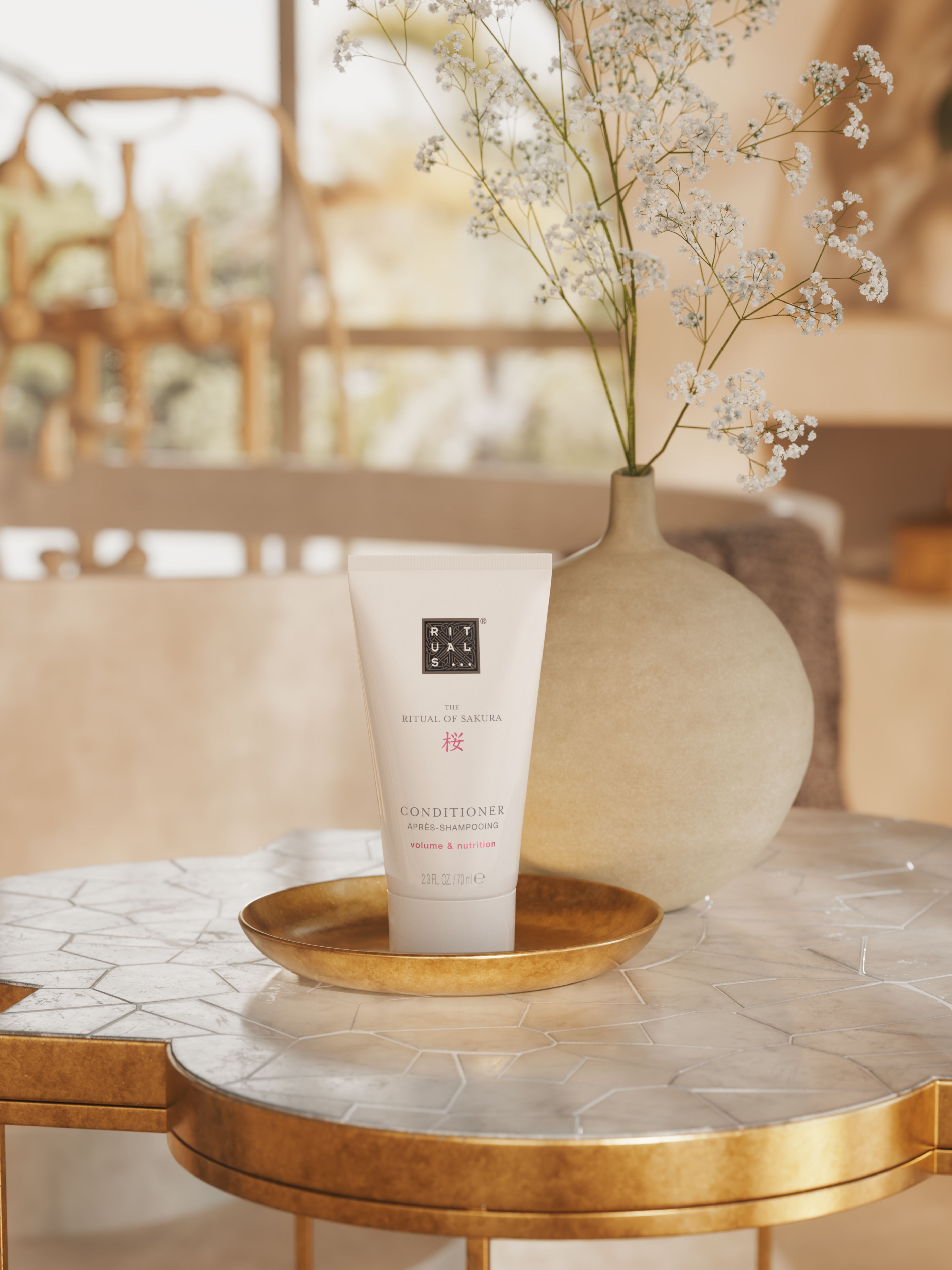 The Ritual of Sakura Conditioner 70ml Lifestyle with Product