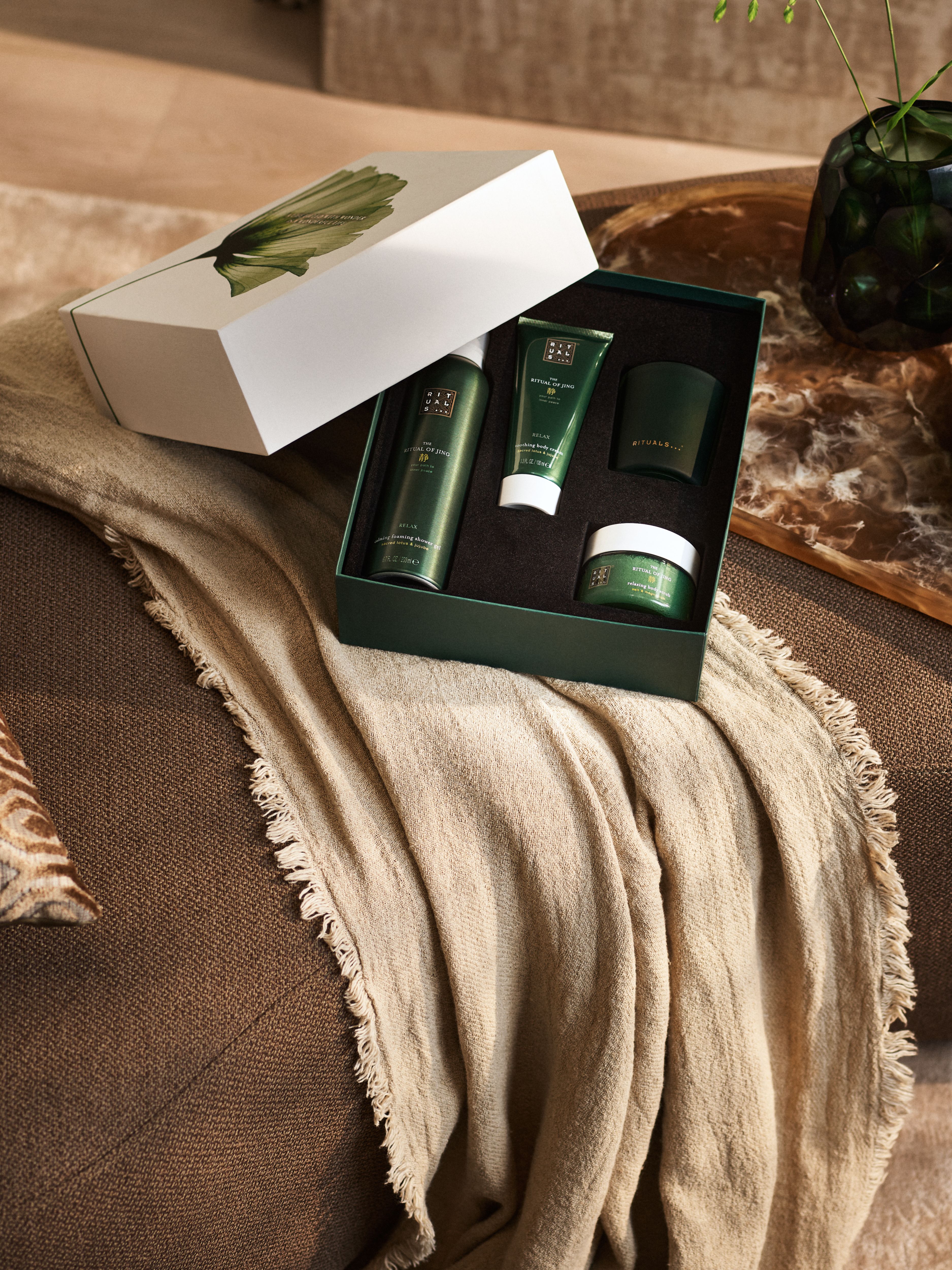 The Ritual of Jing - Medium Gift Set 2023 Lifestyle with Open Pack