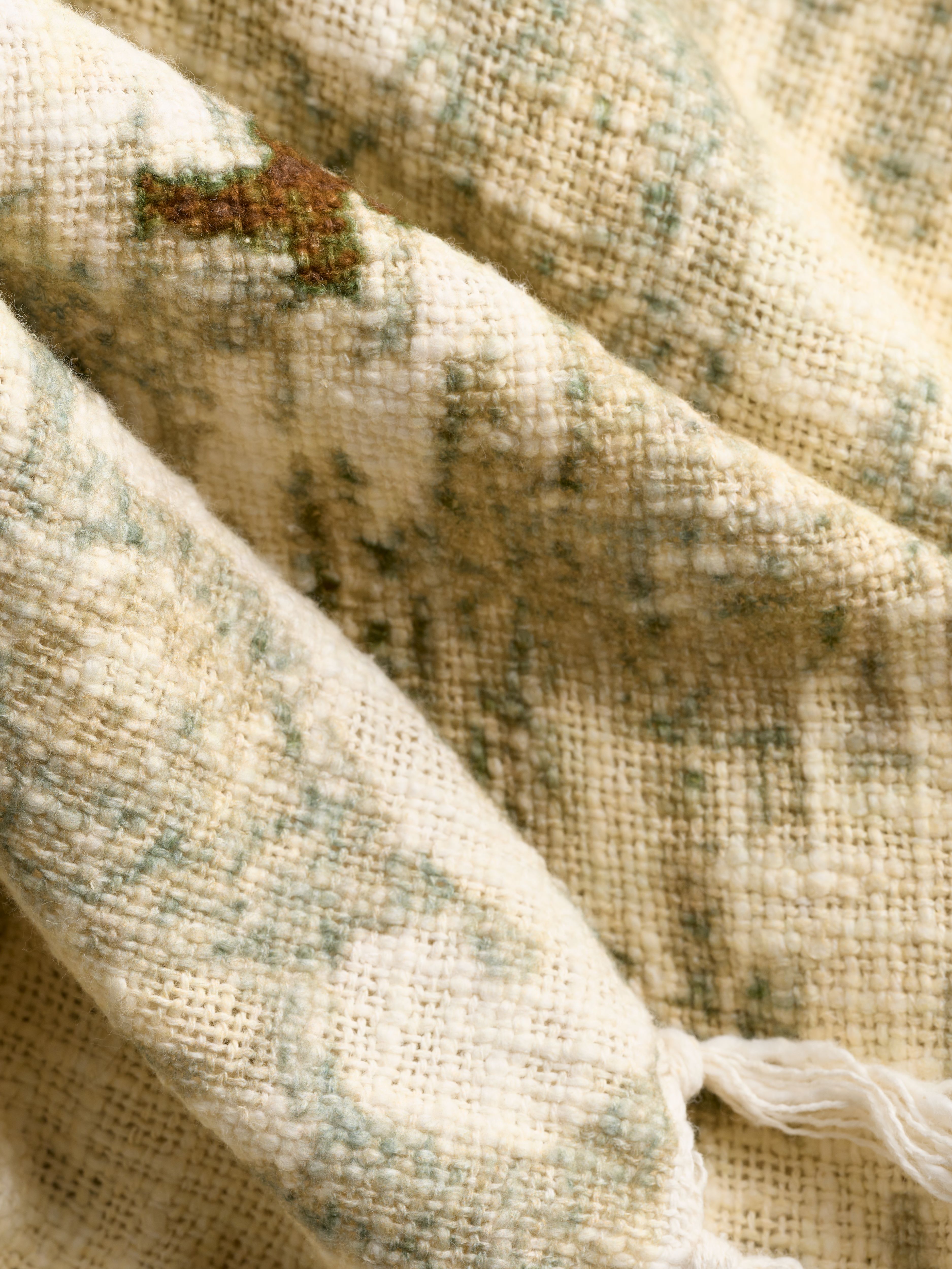 Shiraz Throw Sandy Ikat 130 x 170 cm Lifestyle with Product Elements