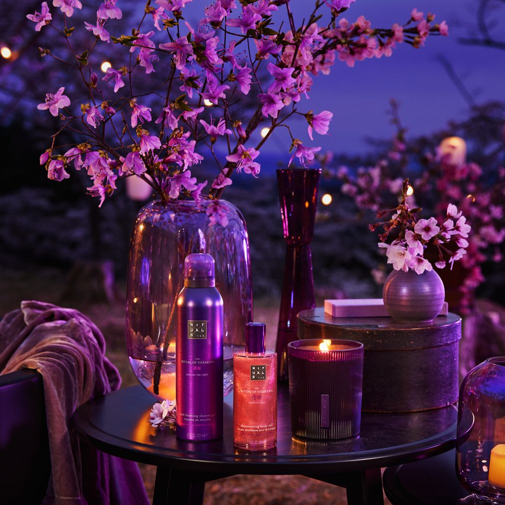 https://rituals.scene7.com/is/image/rituals/1117156-rituals-yo24014-yozakura-2024-whs-heroe:Square?resMode=sharp2&wid=1013&hei=1013