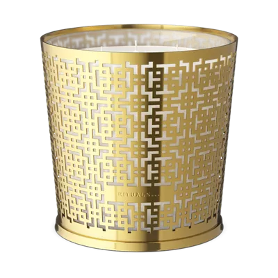 vela perfumada com manga de metal