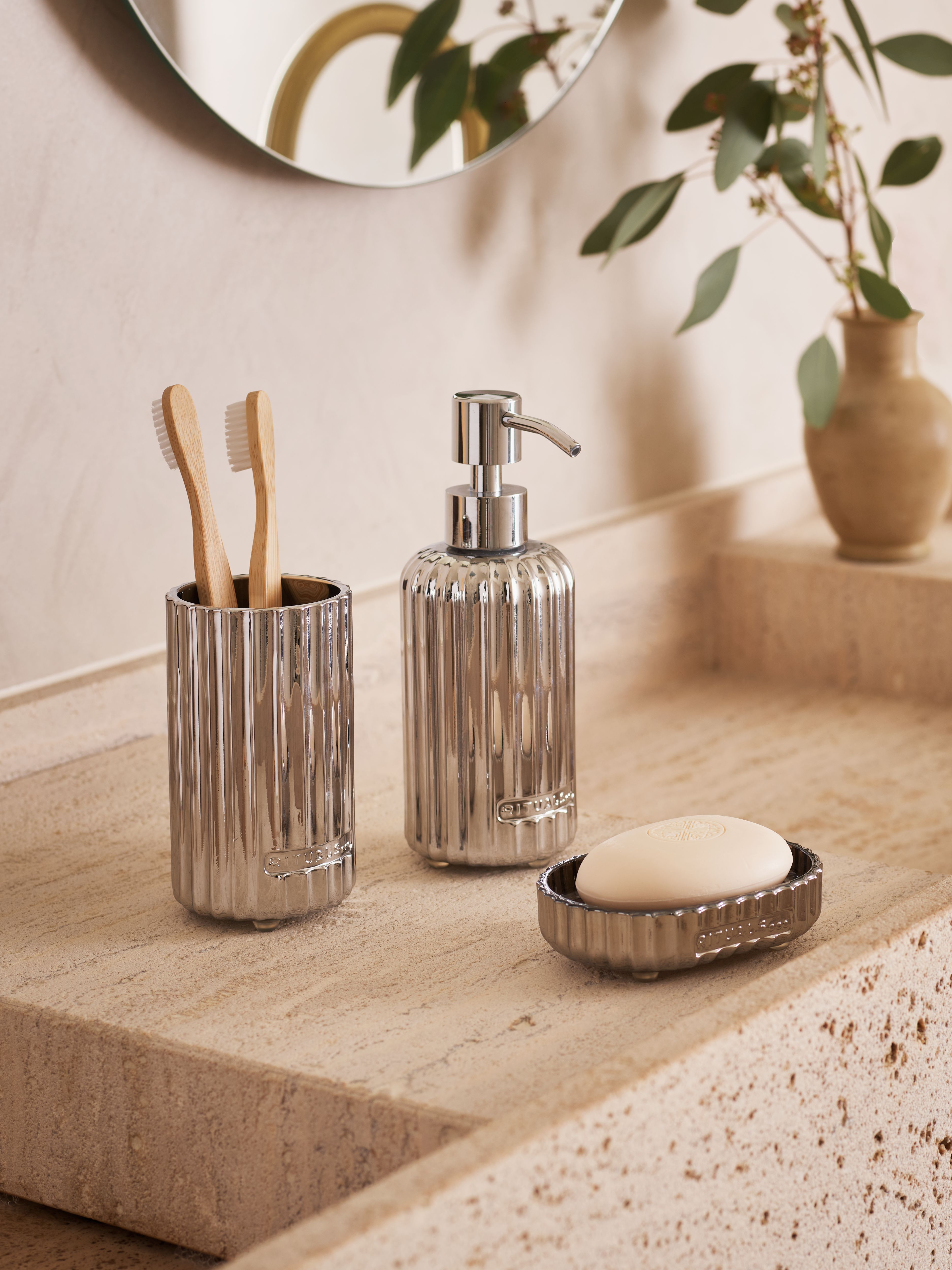 Verrez Soap Dispenser Silver Lifestyle with Product