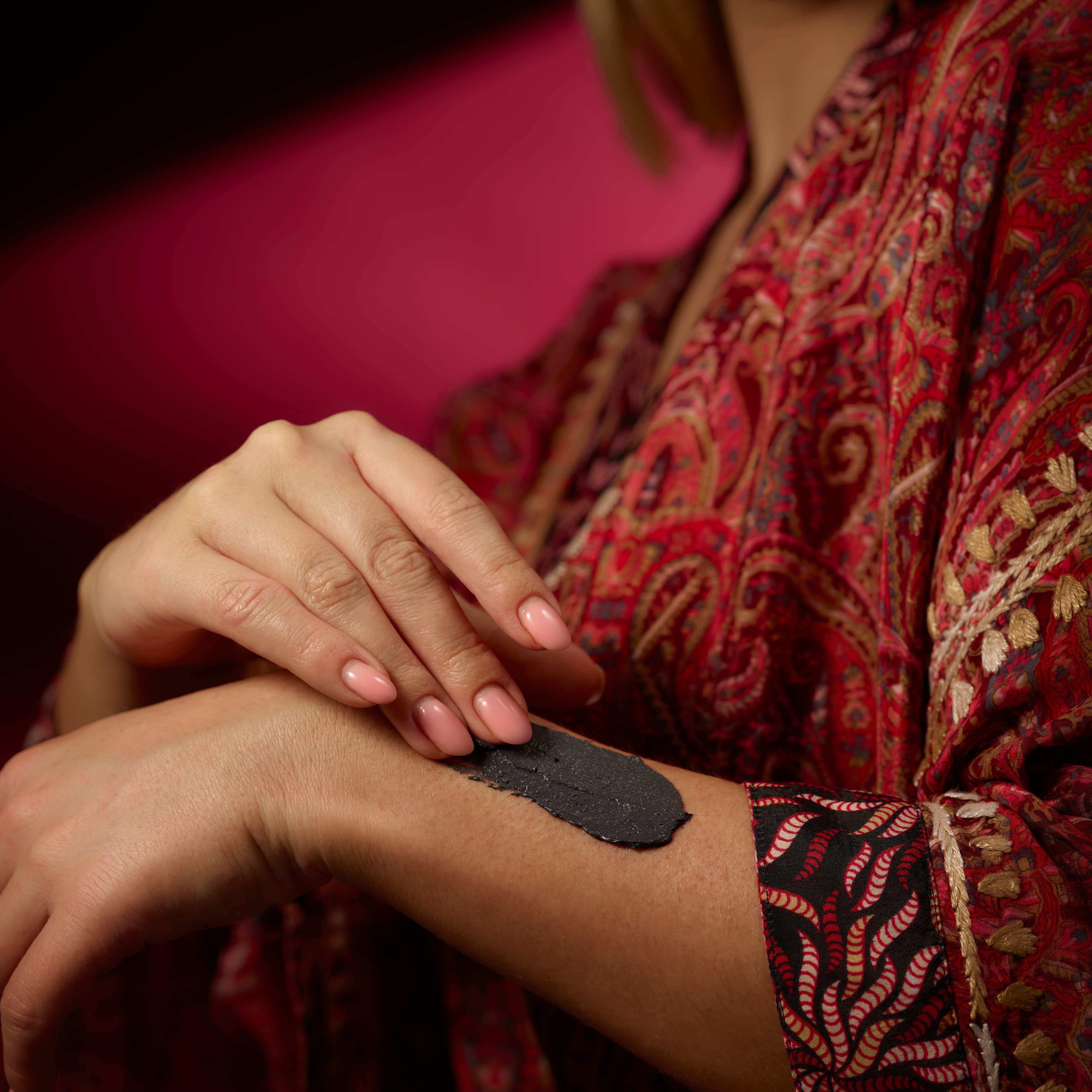 The Alchemy Collection Body Scrub Texture on Model