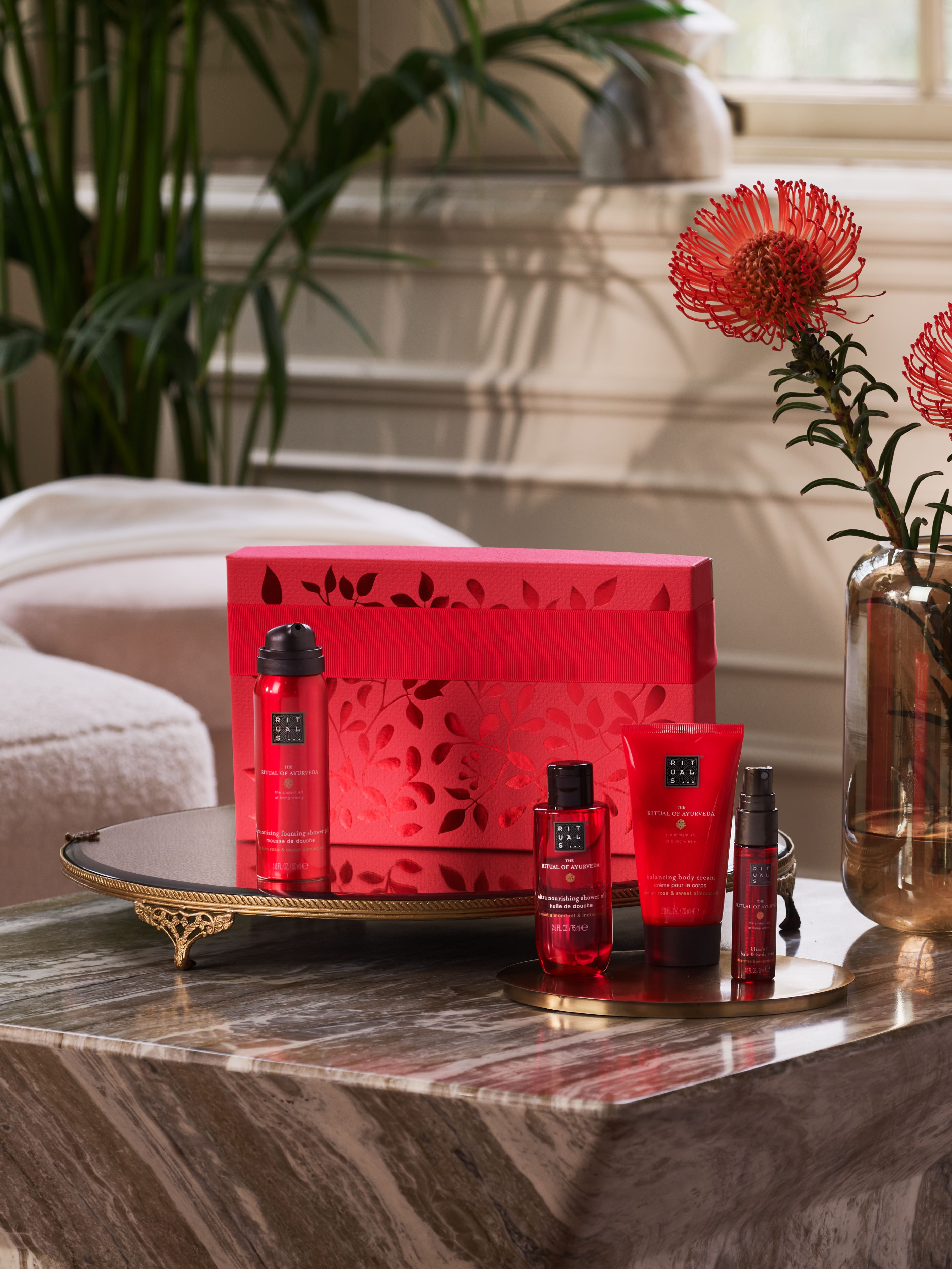 The Ritual of Ayurveda - Small Gift Set Lifestyle with Closed Pack