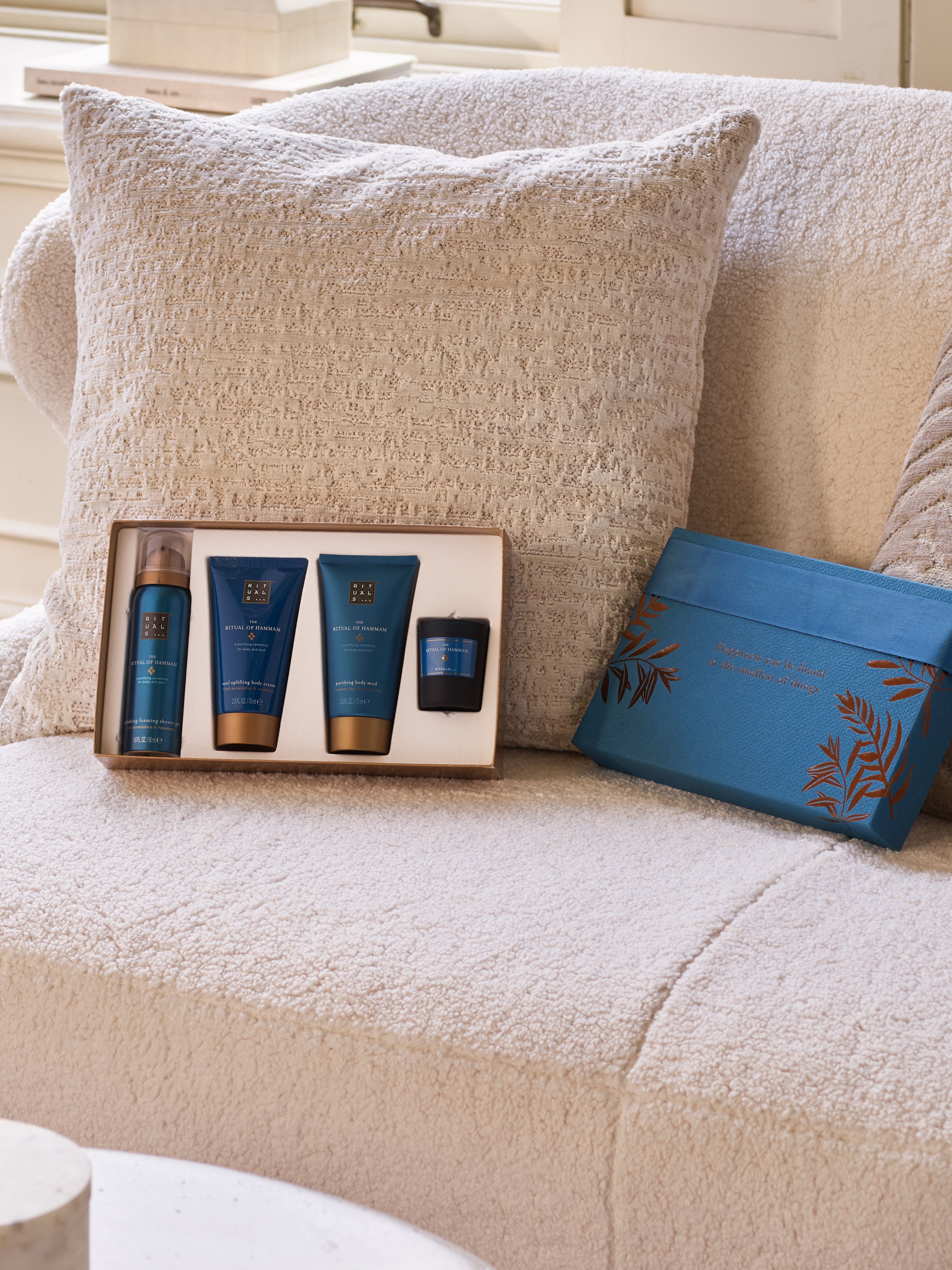 The Ritual of Hammam - Small Gift Set 2024 Lifestyle with Open Pack