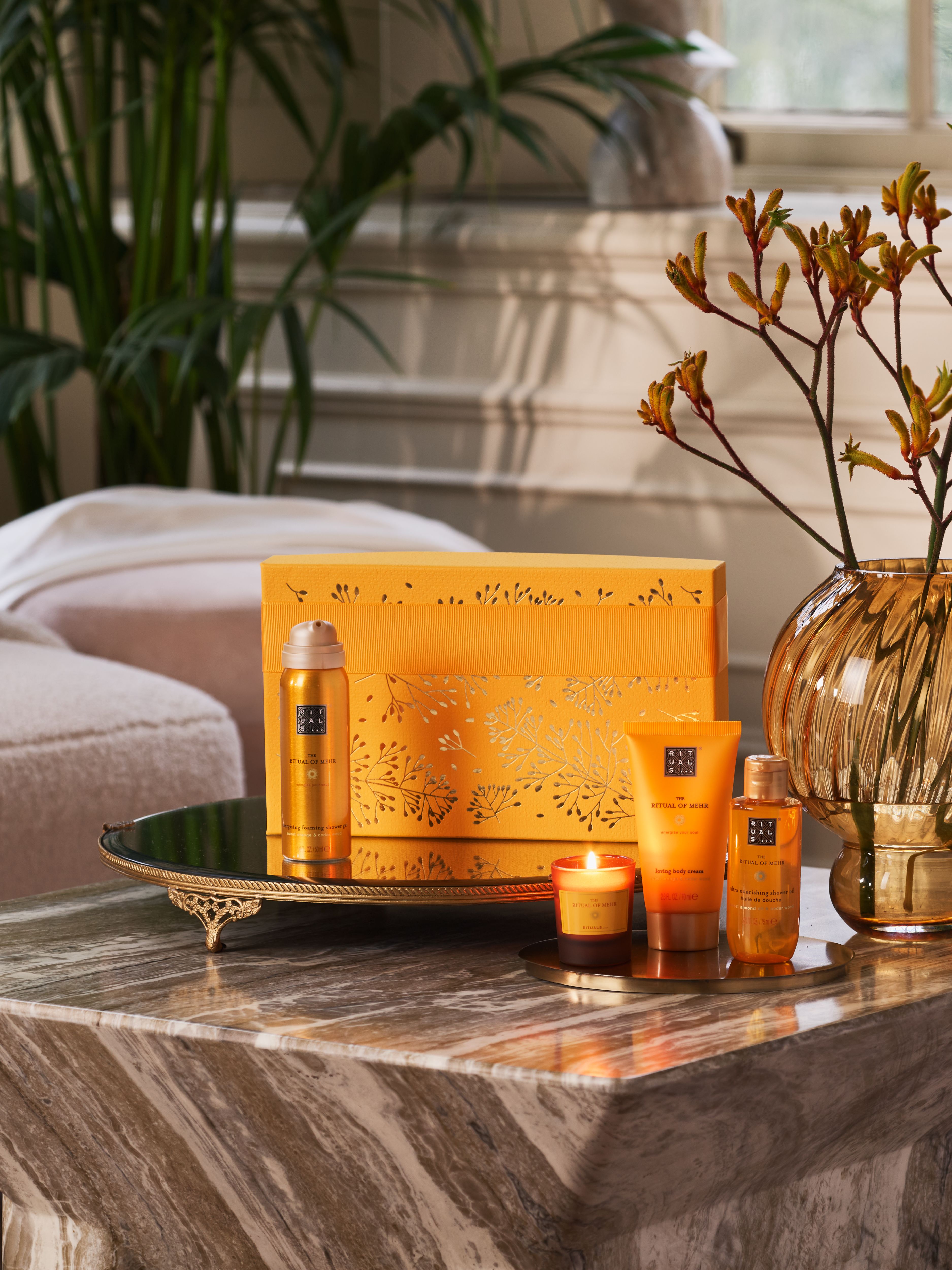 The Ritual of Mehr - Small Gift Set 2024 Lifestyle with Closed Pack