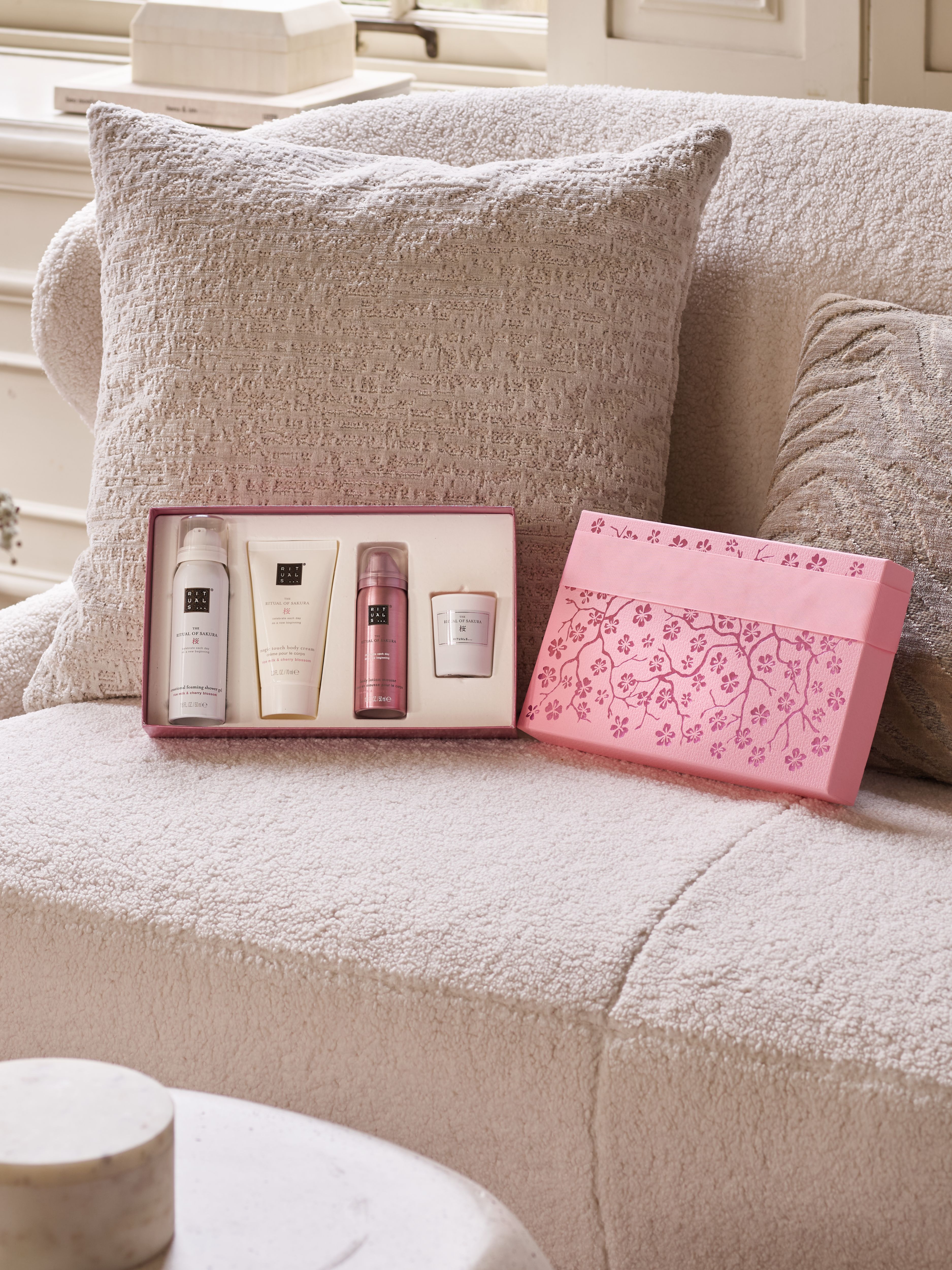 The Ritual of Sakura - Small Gift Set 2024 Lifestyle with Open Pack