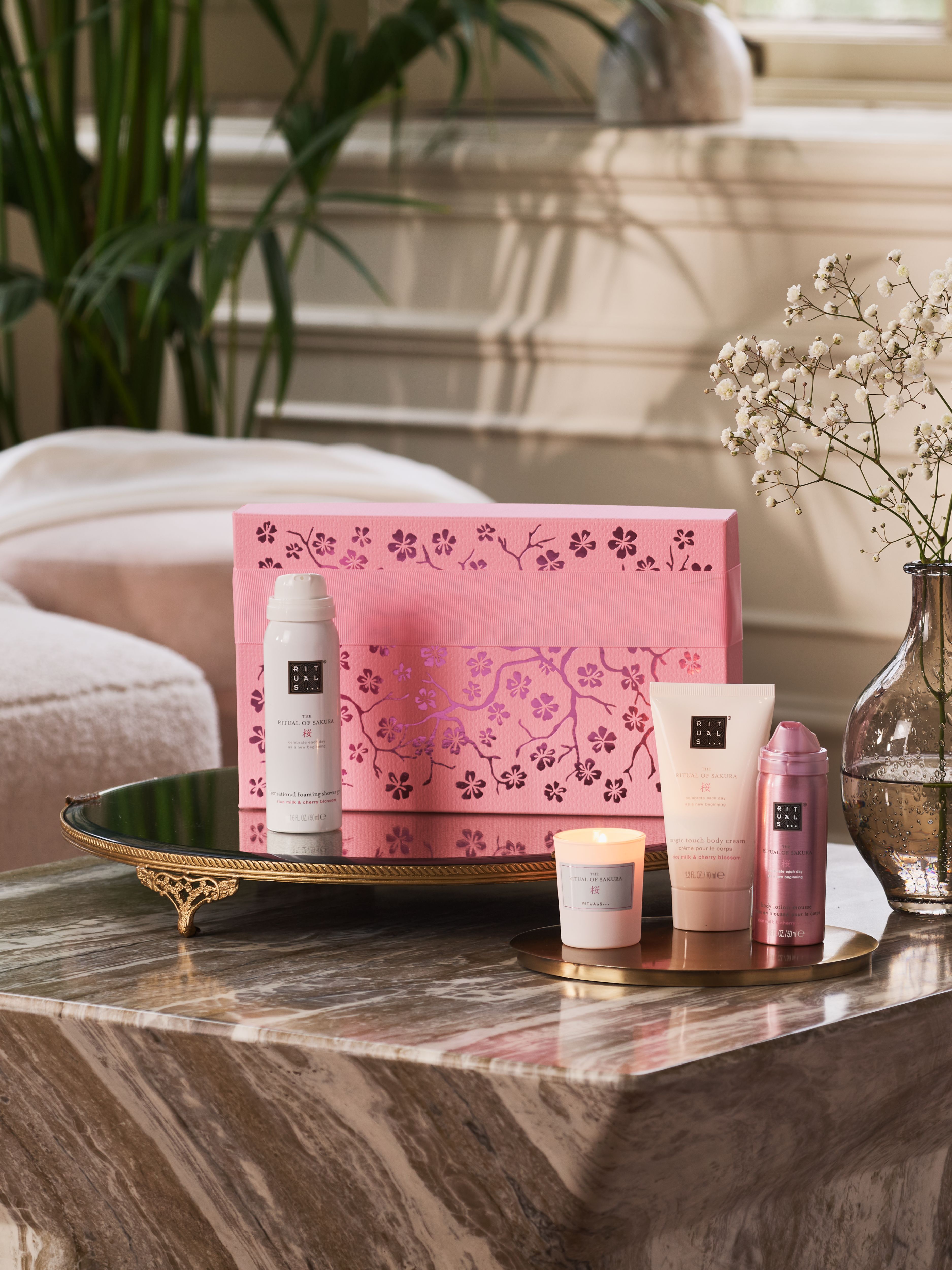 The Ritual of Sakura - Small Gift Set 2024 Lifestyle with Closed Pack