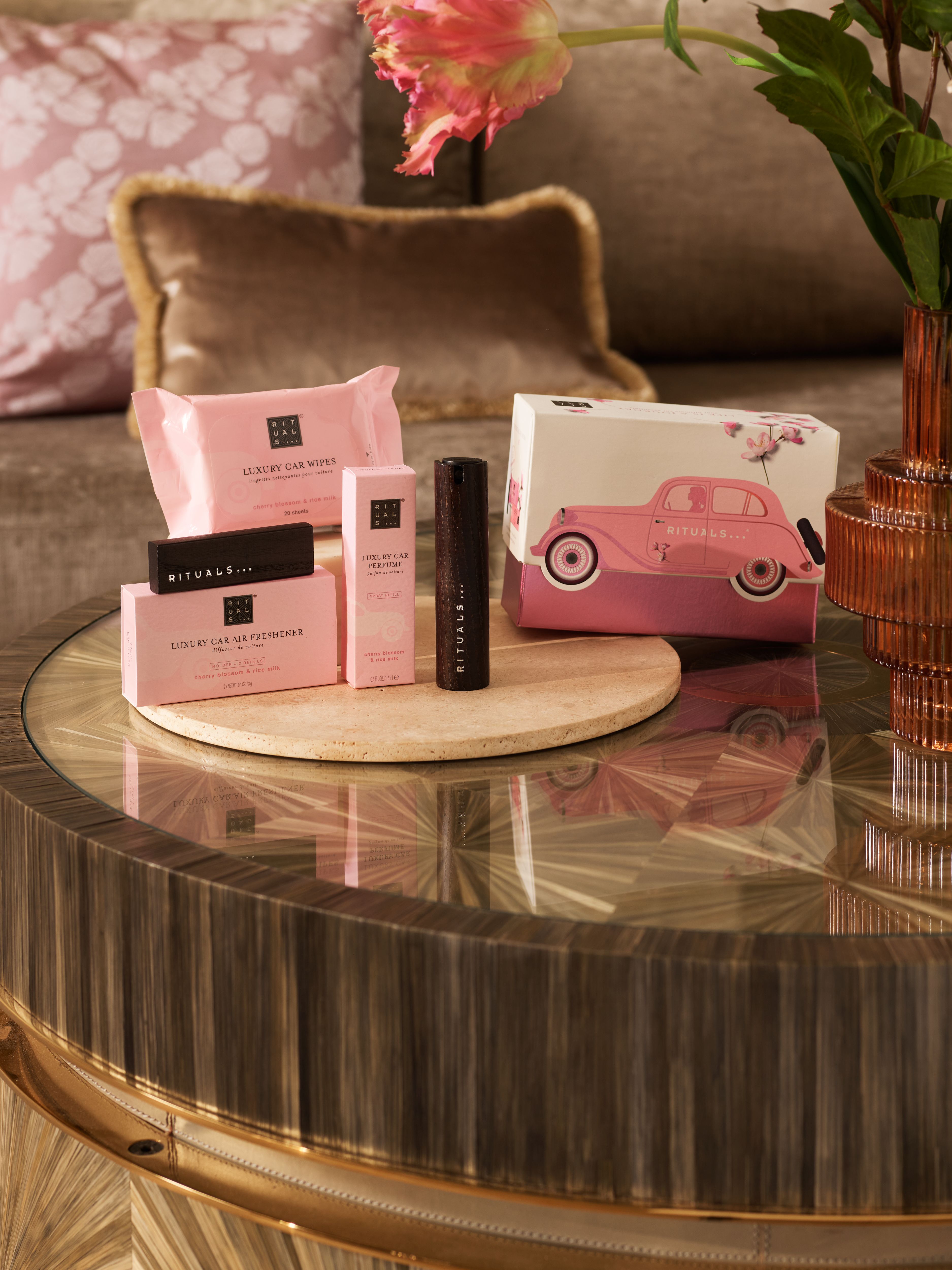 Car Gift Set Sakura Lifestyle with Closed Pack