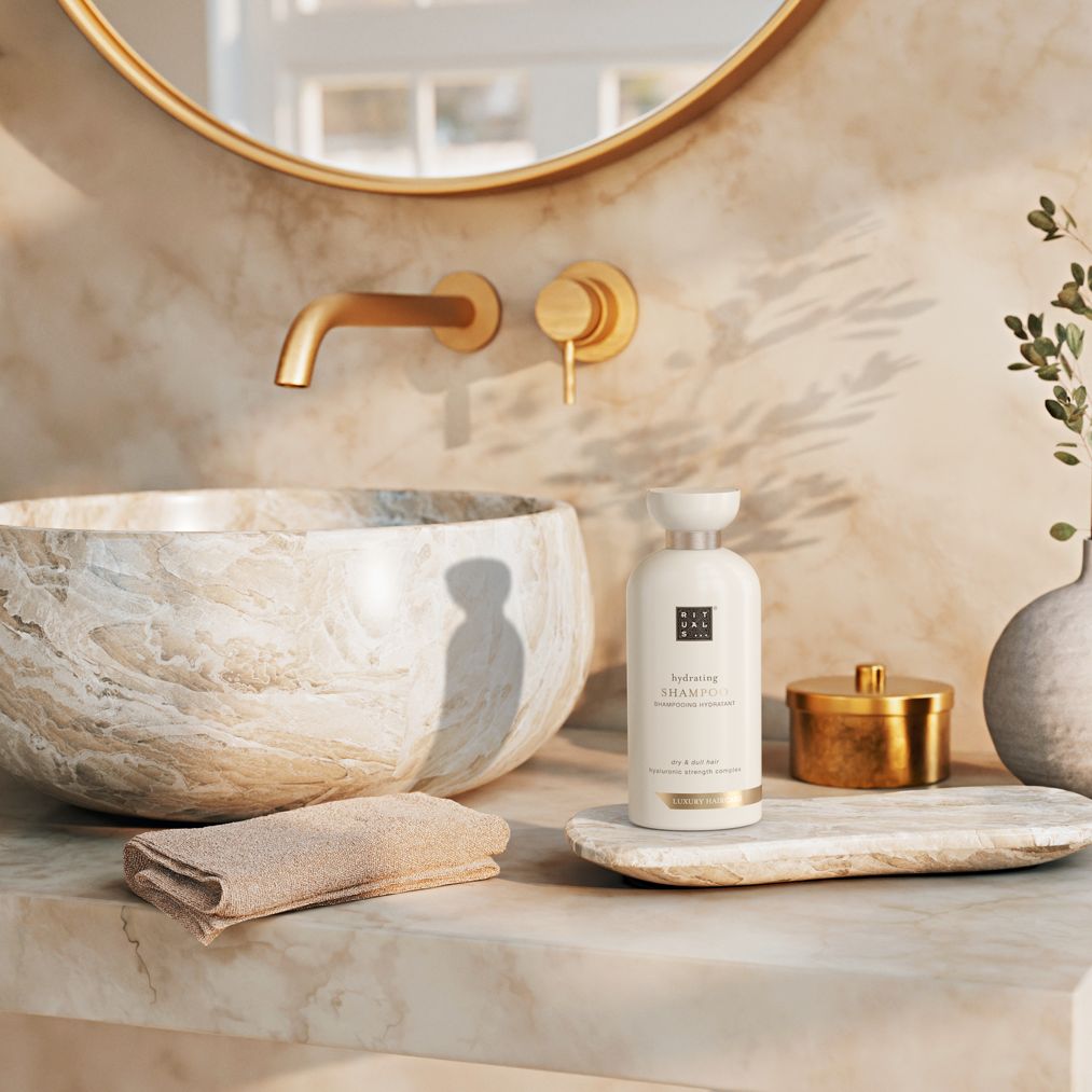 https://rituals.scene7.com/is/image/rituals/1119323-hy25001-hydrating-conditioner-250ml:Square?resMode=sharp2&wid=1013&hei=1013