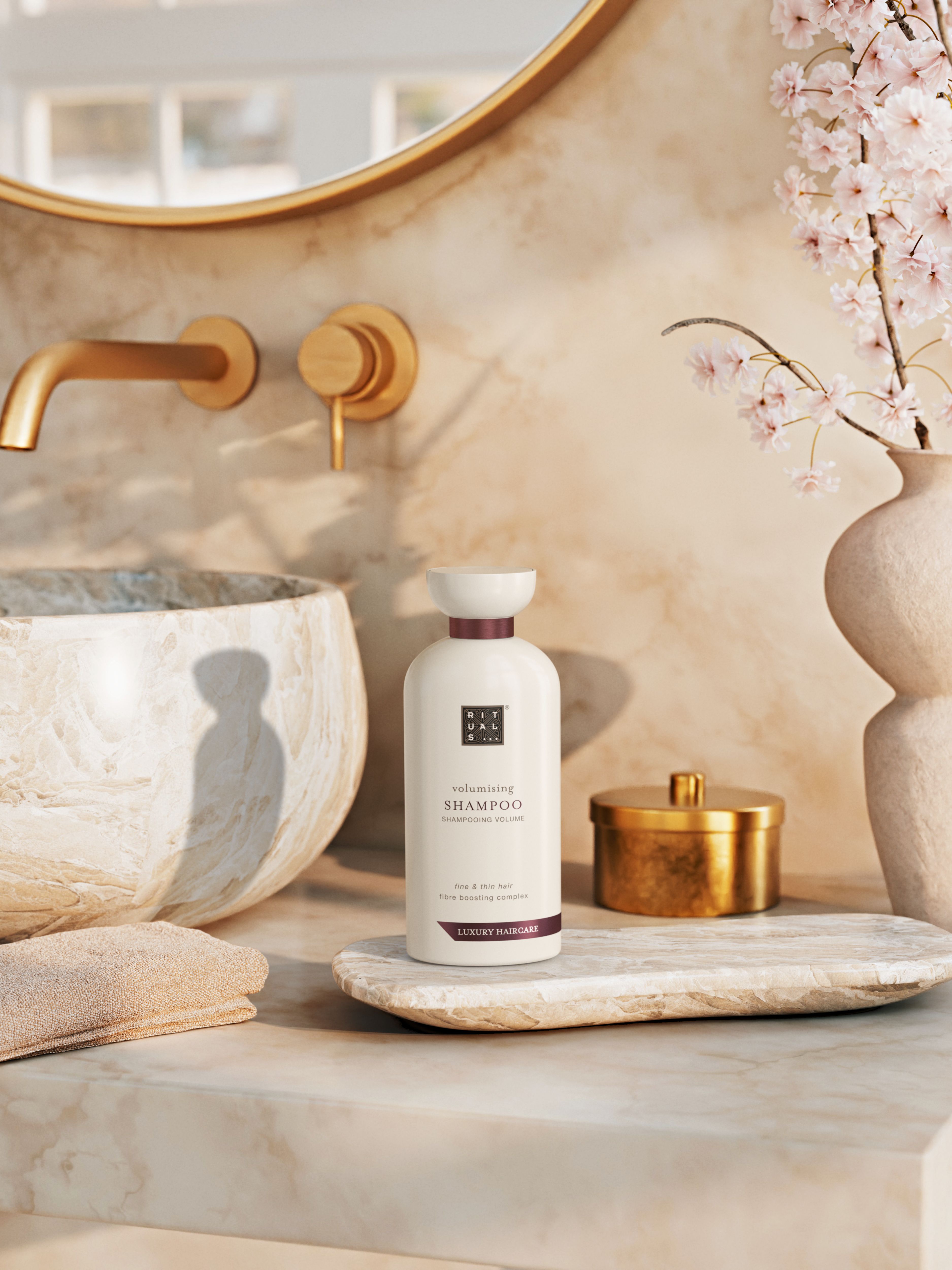 Volumising Shampoo Lifestyle with Product