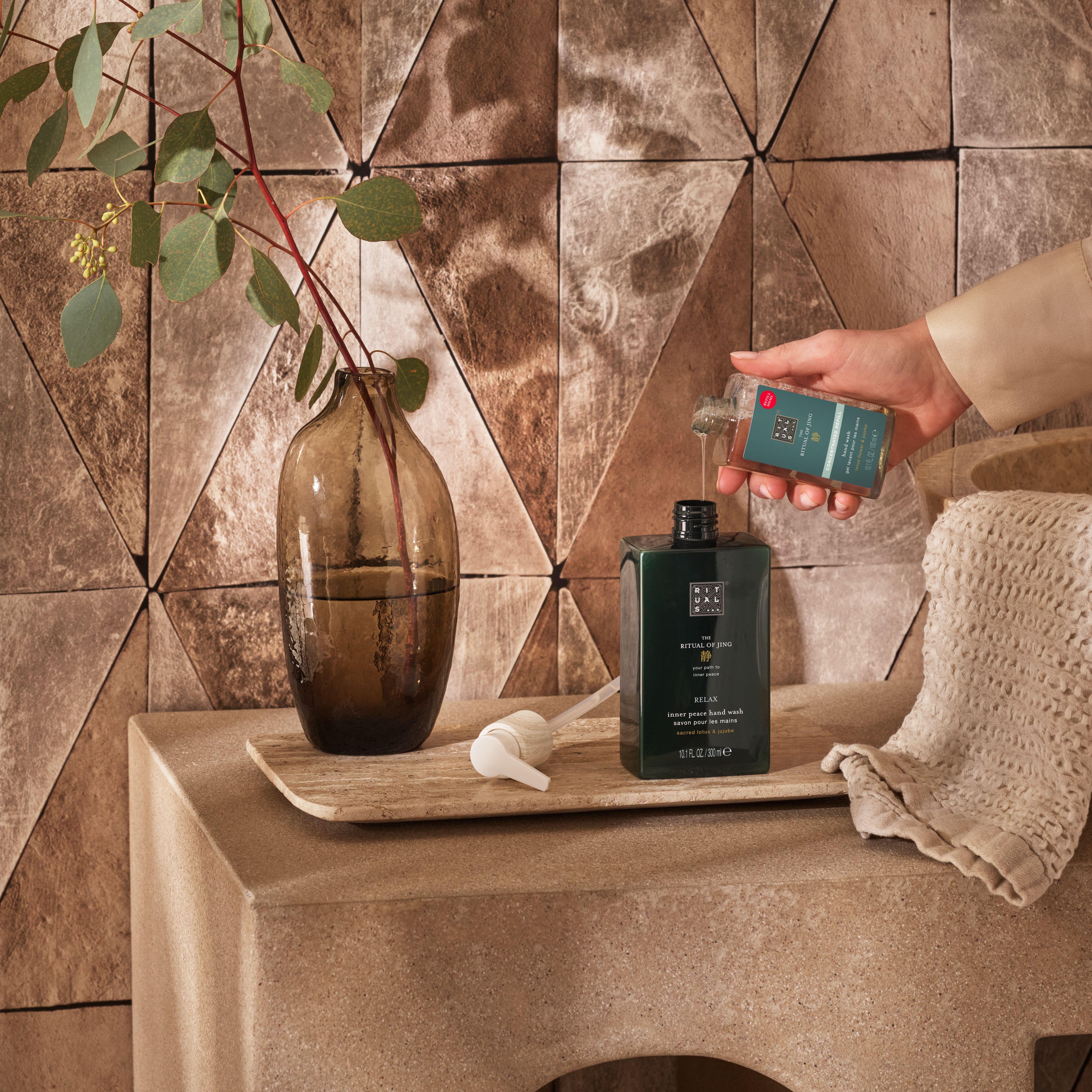 The Ritual of Jing Concentrated Refill Hand Wash 100ml Lifestyle How to Use