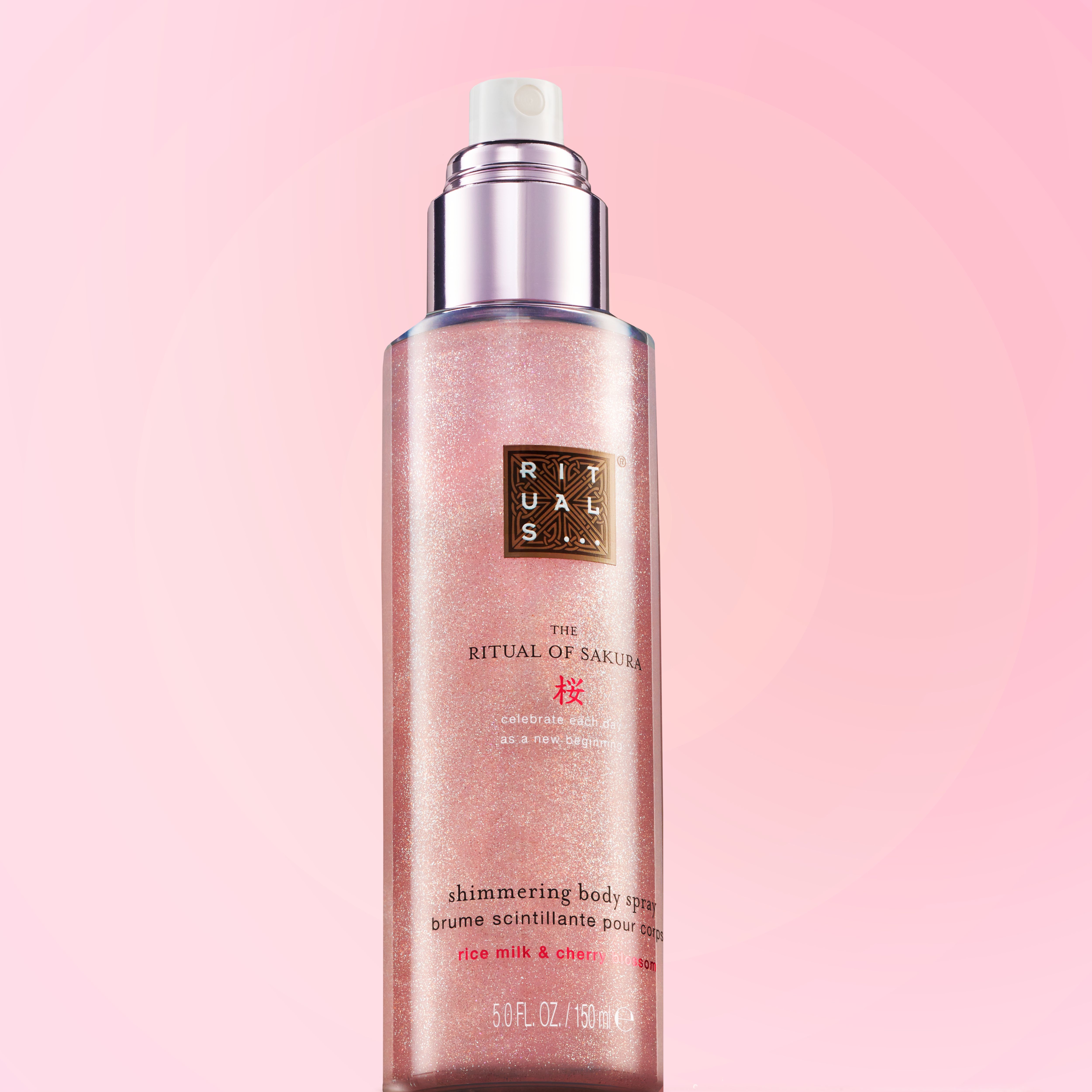 The Ritual of Sakura Shimmering Body Spray 150ml Texture Image