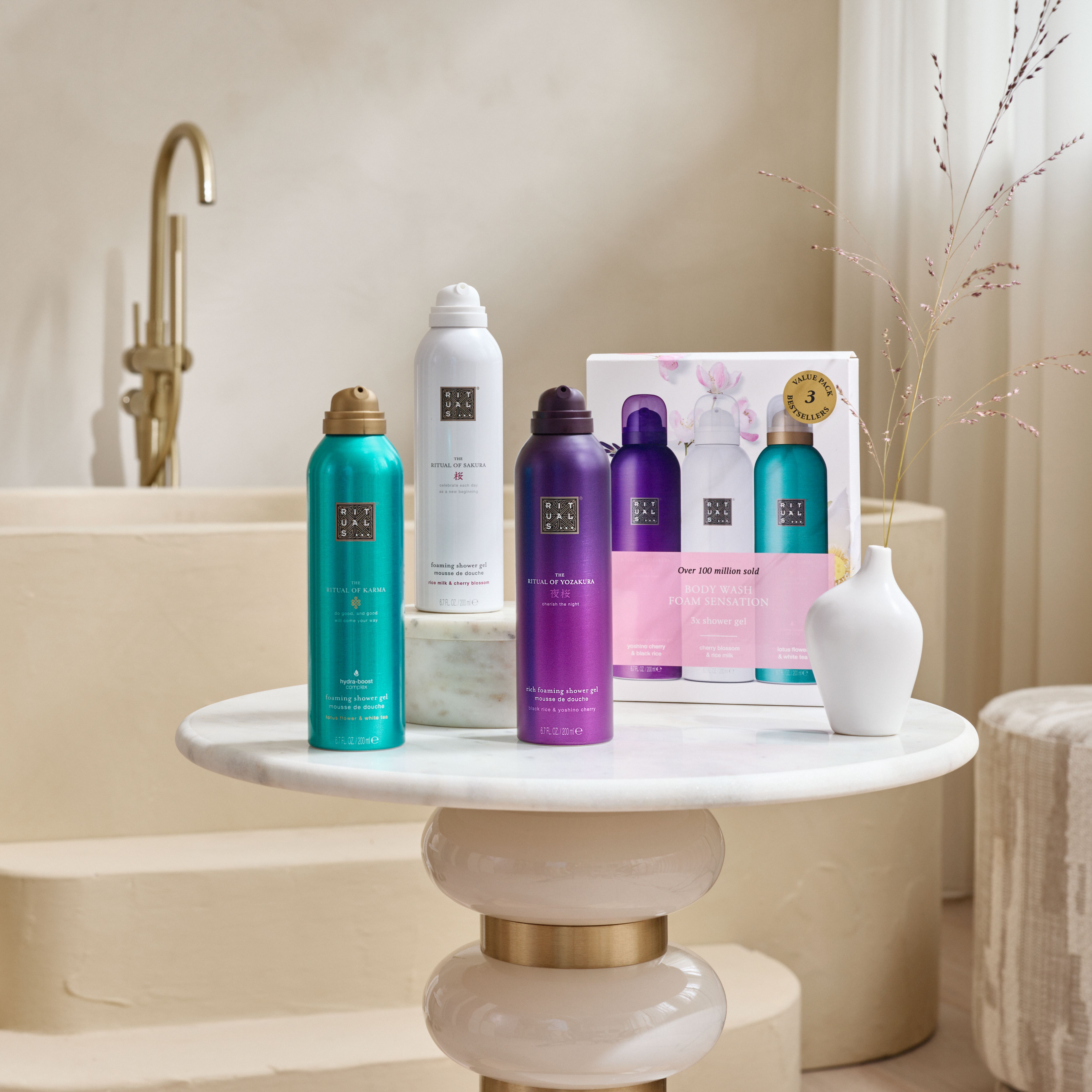 Shower Foam Discovery Value Pack 2025 Lifestyle with Closed Pack