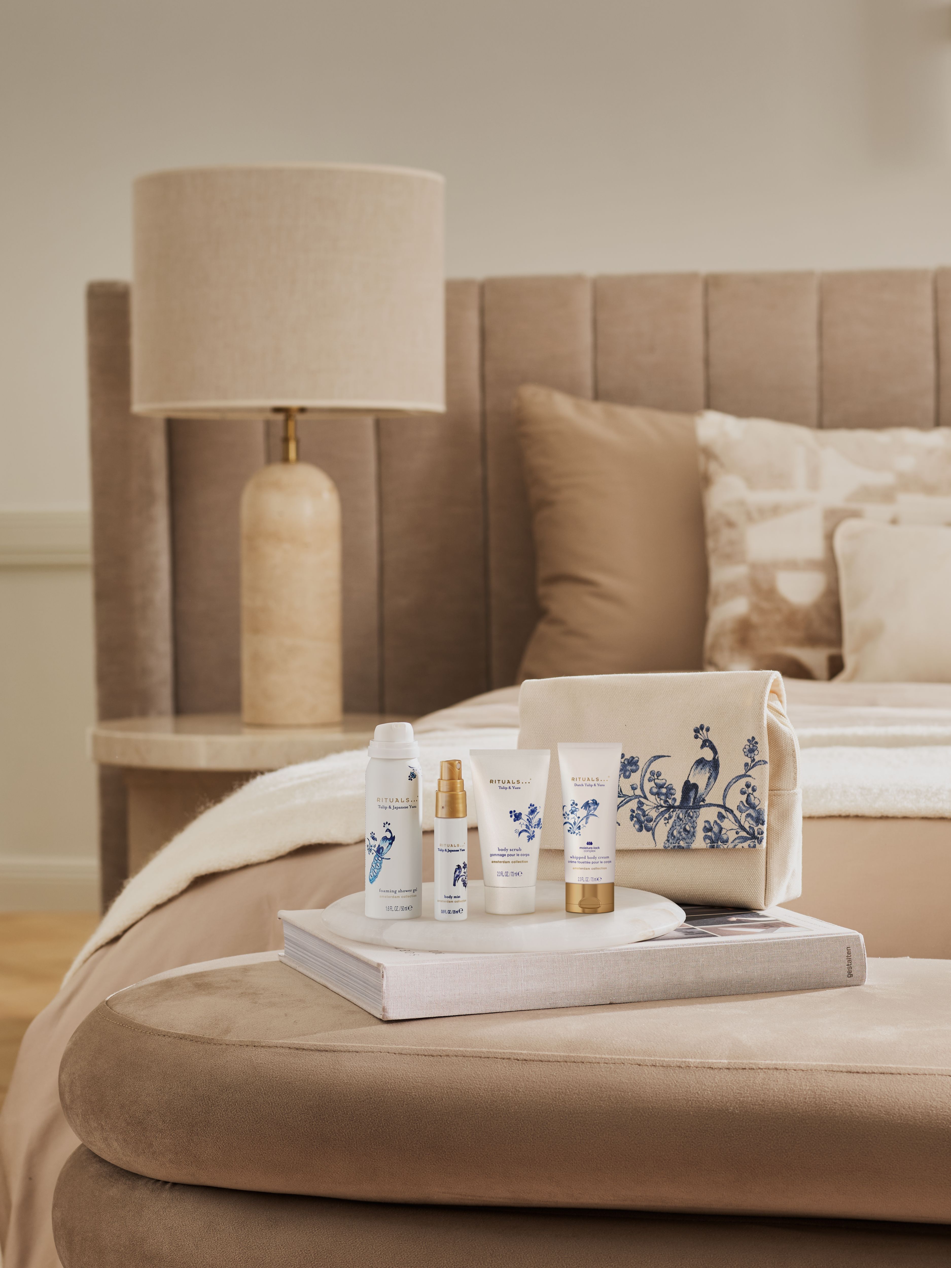 Amsterdam Collection Pouch Set Lifestyle with Closed Pack