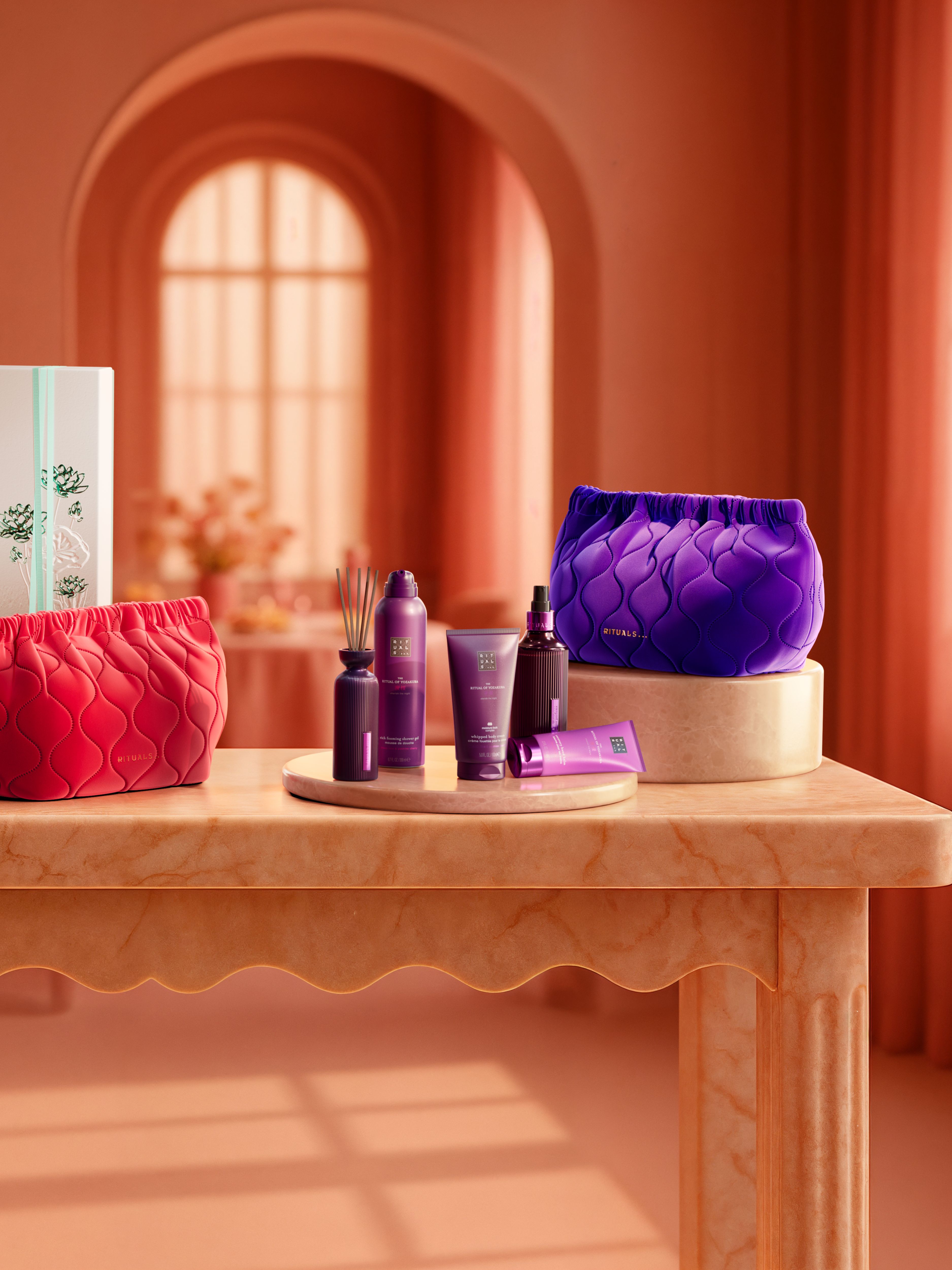 The Ritual of Sakura - Medium Gift Set 2025 Lifestyle with Product