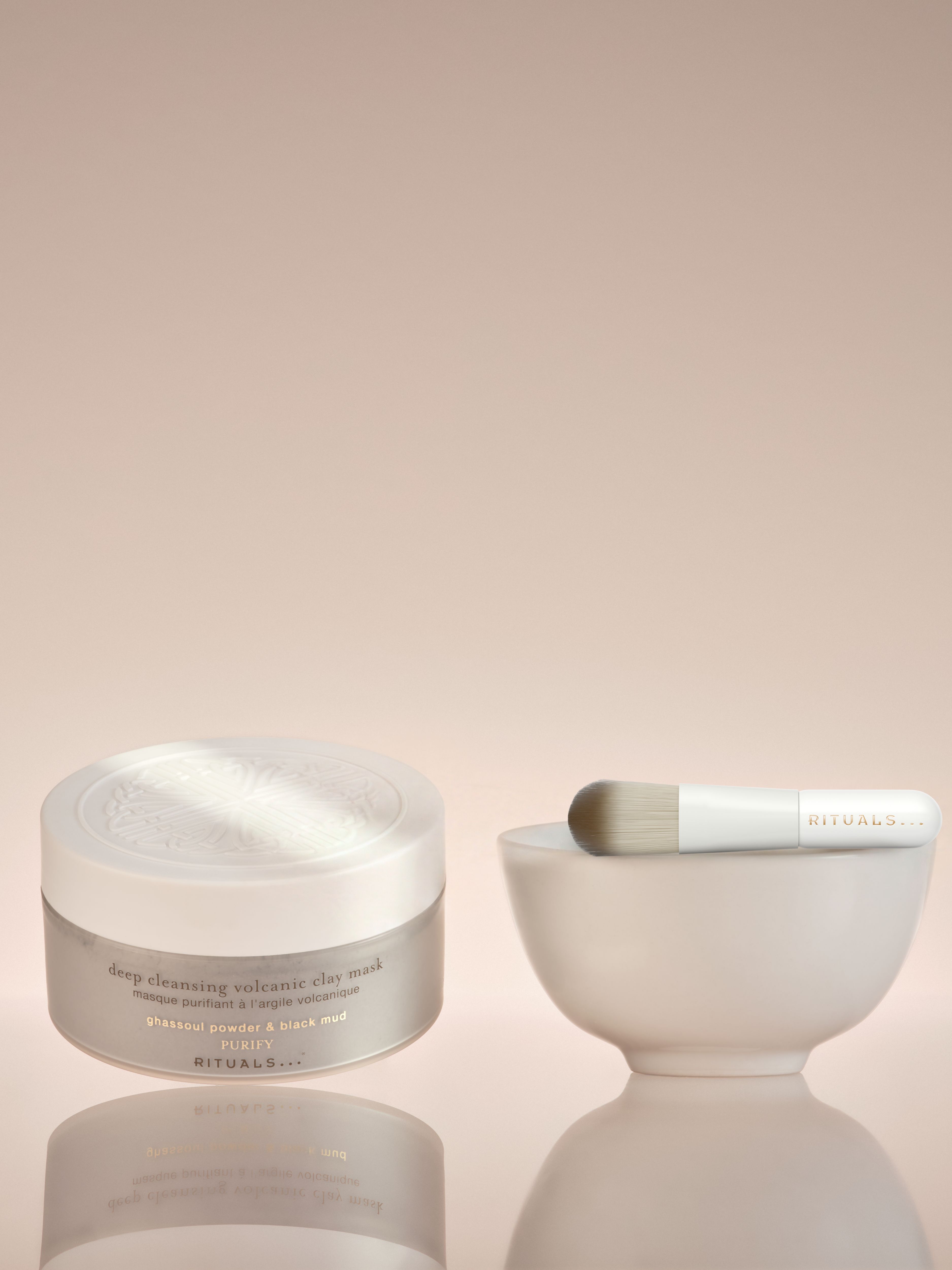Deep Cleansing Volcanic Clay Mask Studio with Product