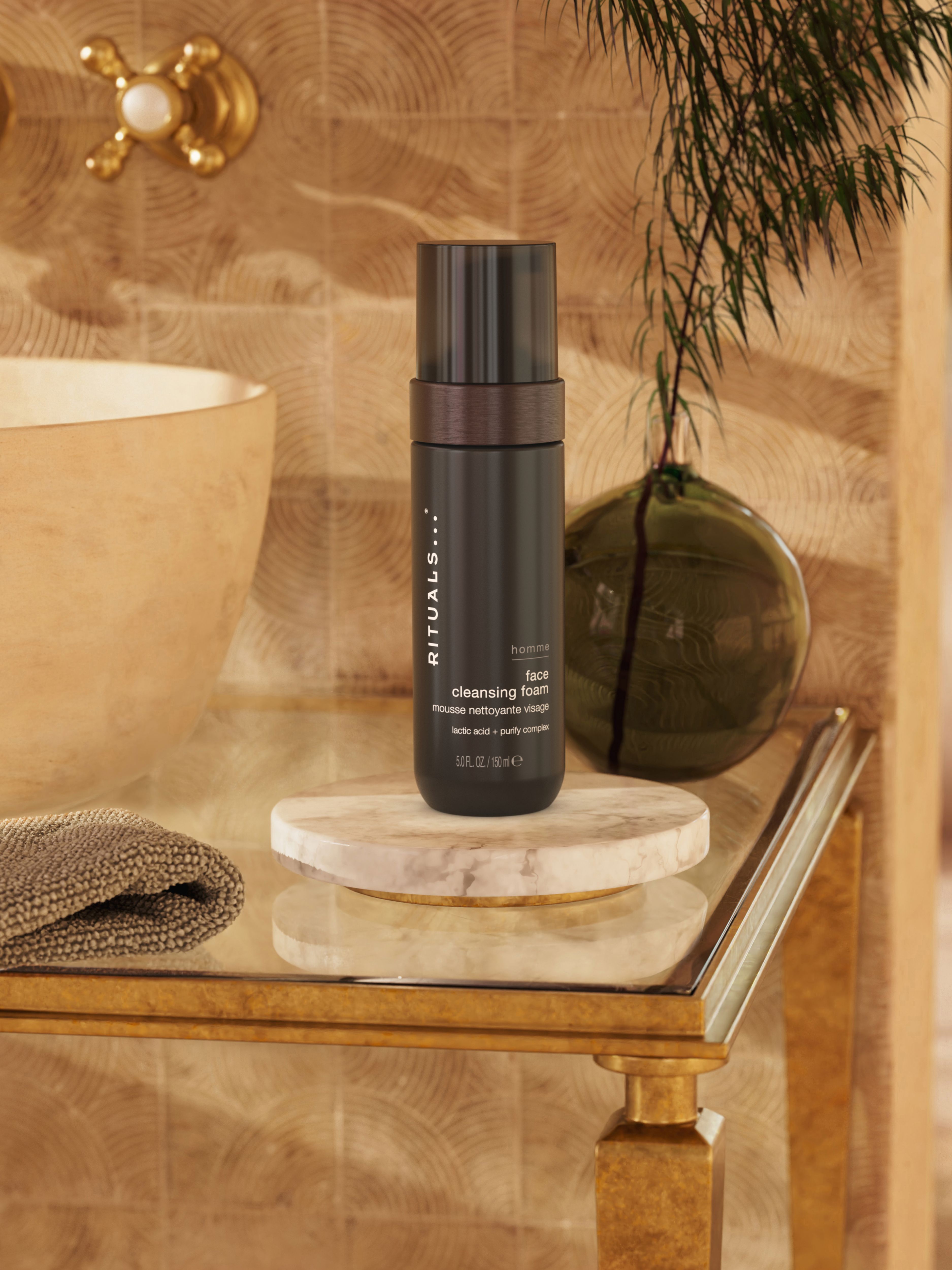 Homme Face Cleansing Foam 150ml Lifestyle with Product