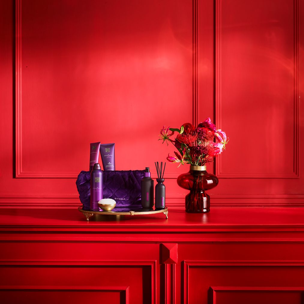 https://rituals.scene7.com/is/image/rituals/1120316-rituals-mm25001-christmas-yozakura-l:Square?resMode=sharp2&wid=1013&hei=1013