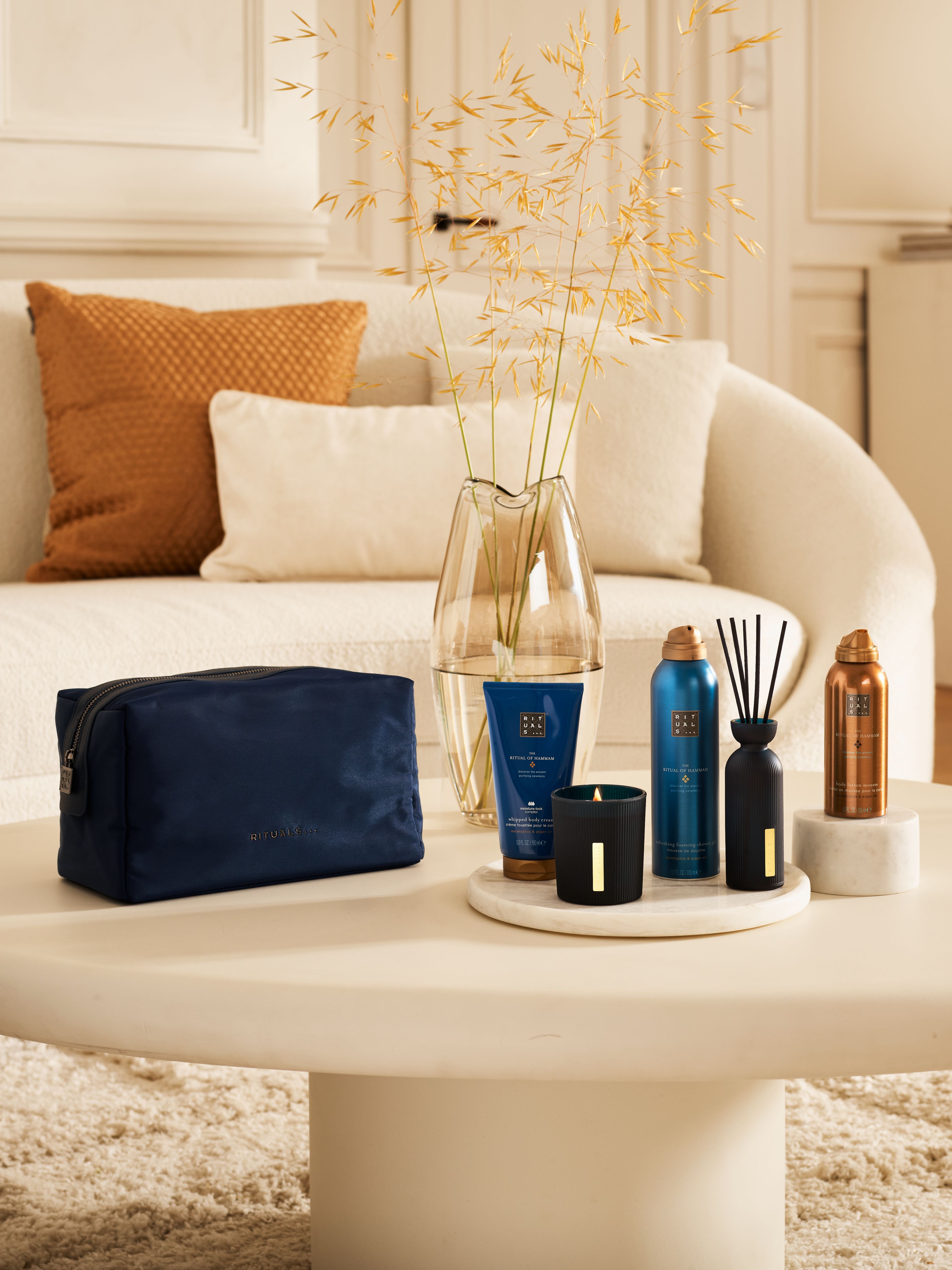 The Ritual of Hammam - Large Gift Set 2025 Lifestyle with Closed Pack