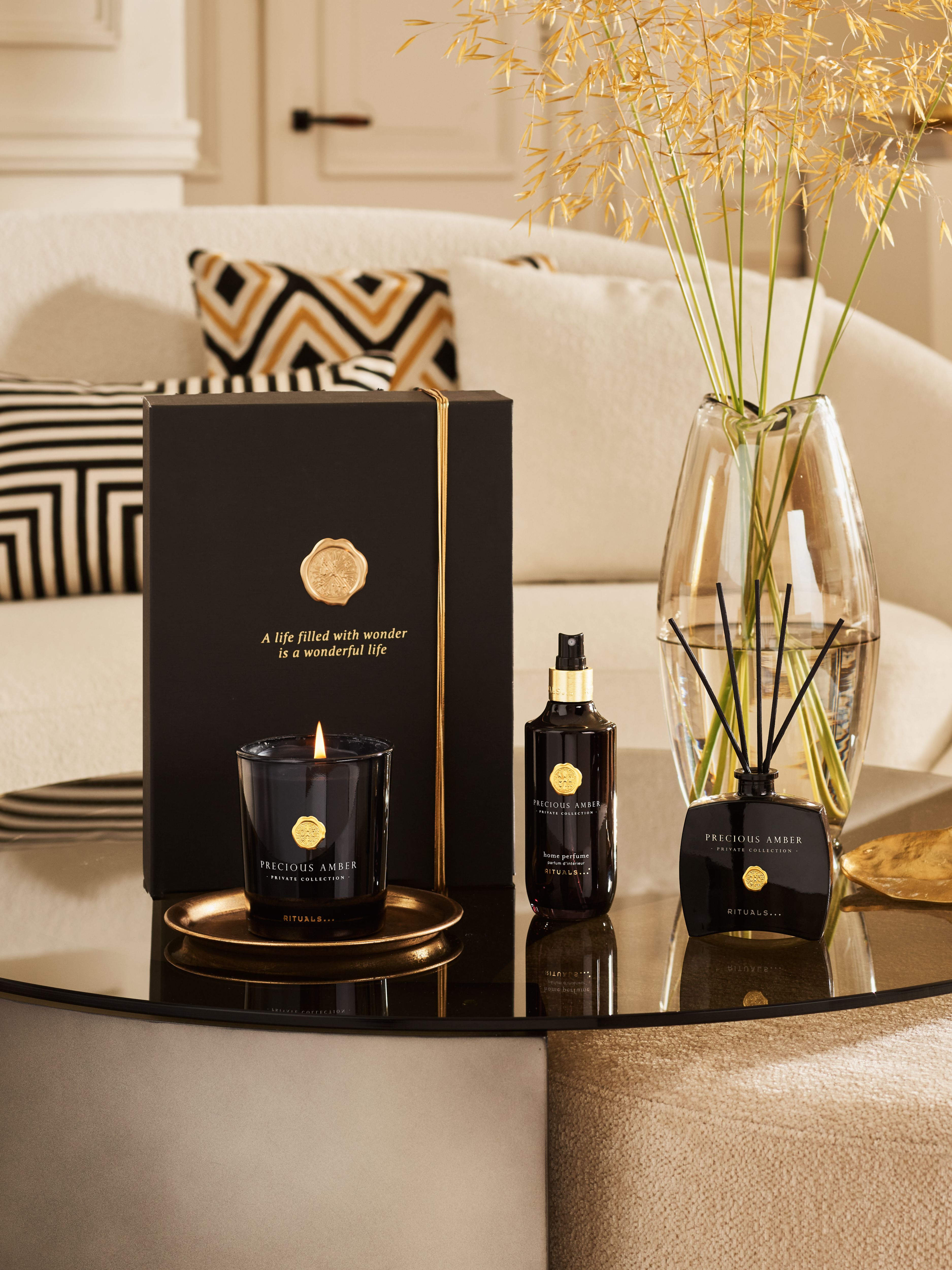 Private Collection - Precious Amber 2025