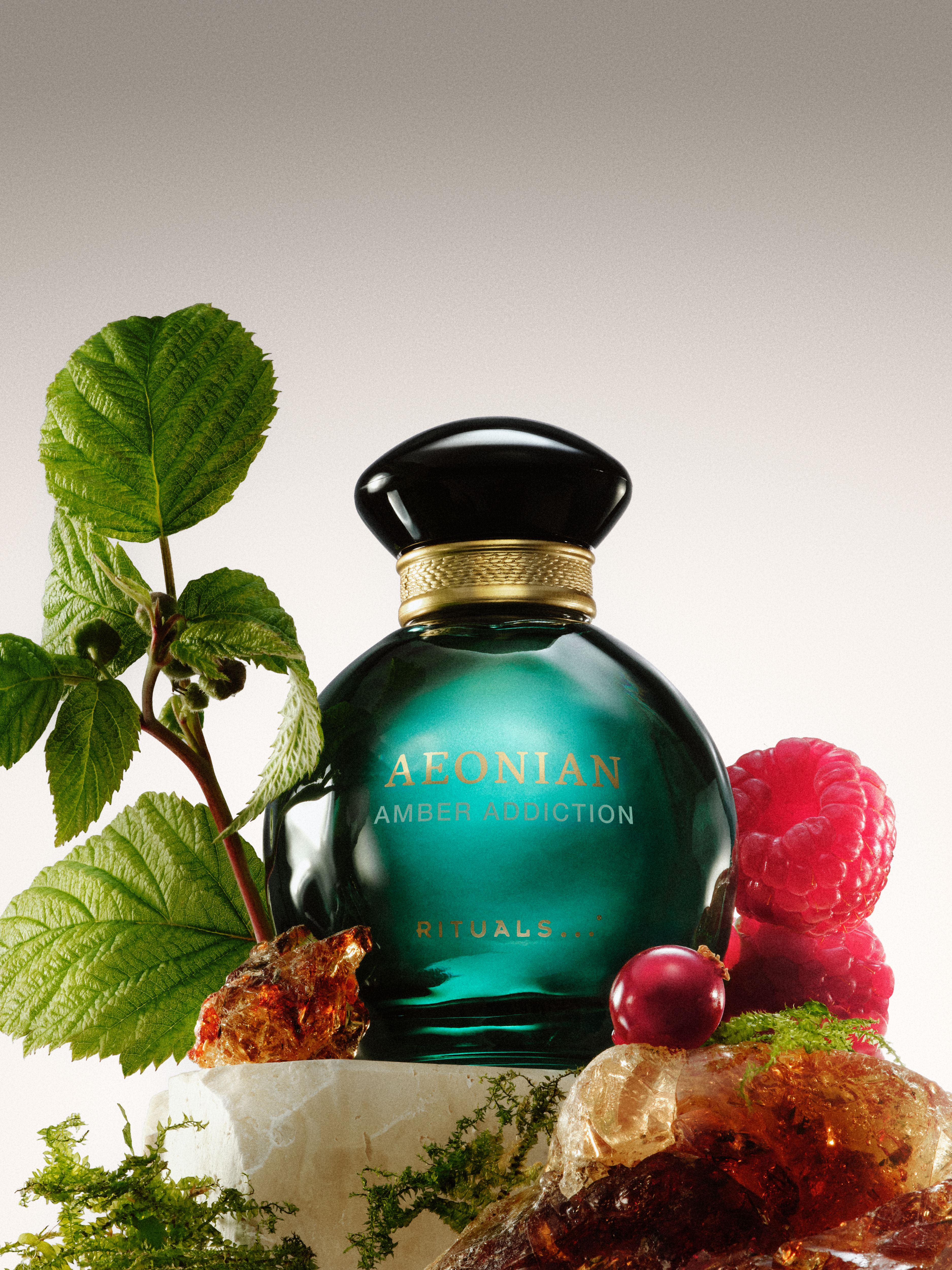 Amber Addiction 60ml Lifestyle with Product