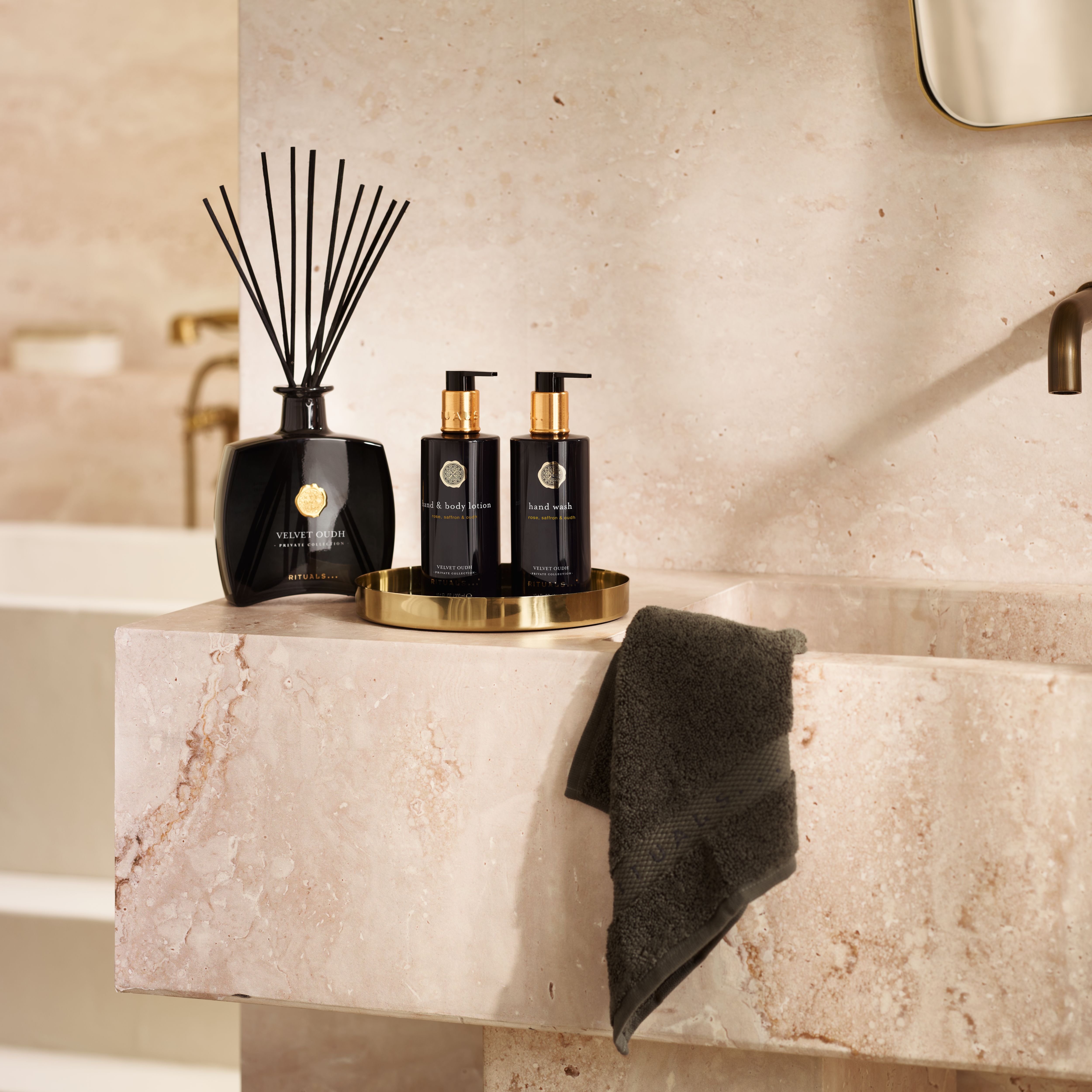 Velvet Oudh Hand Wash Dispenser 300ml