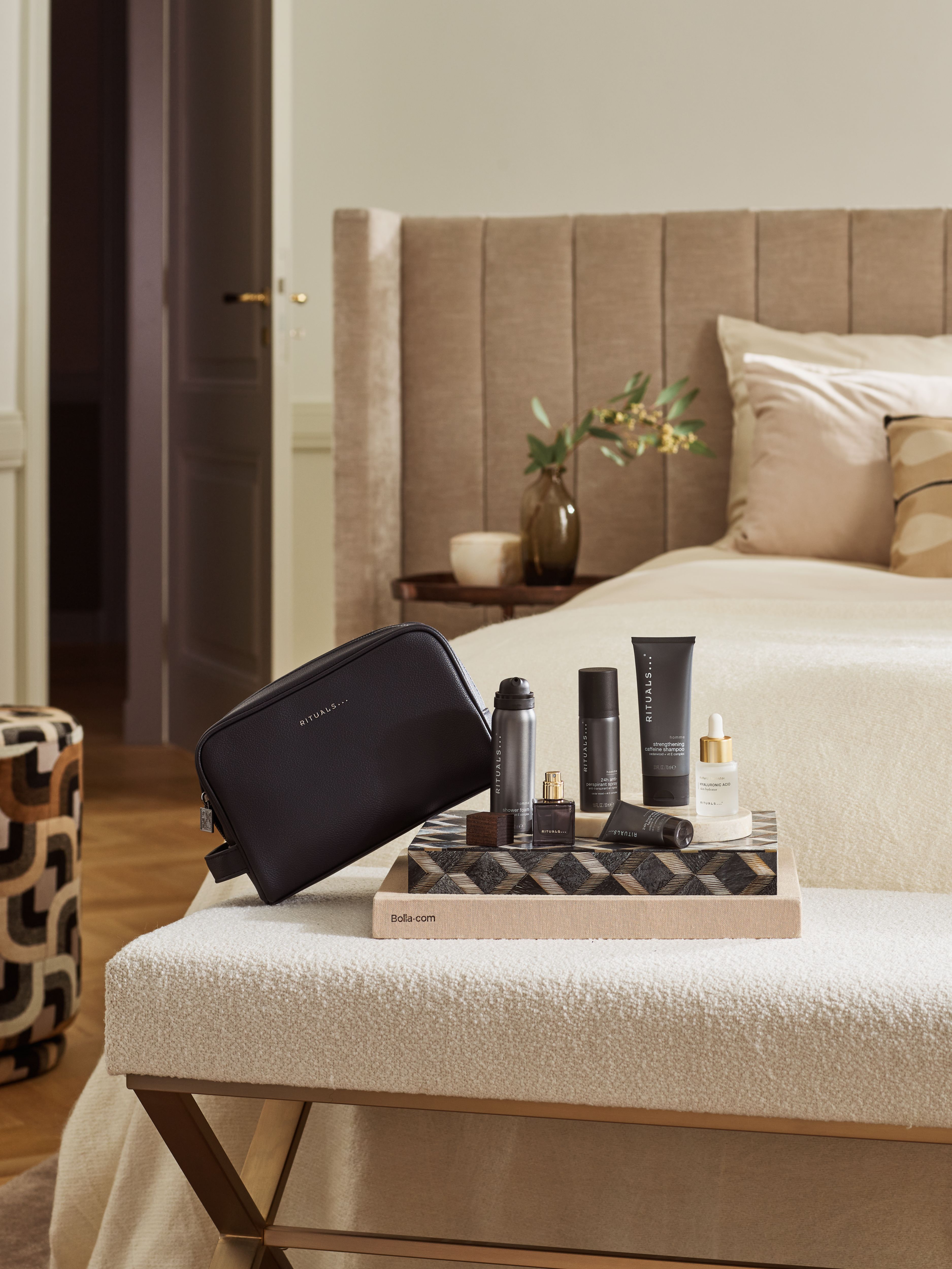 Rituals Homme Gift Set 2025 Lifestyle with Closed Pack