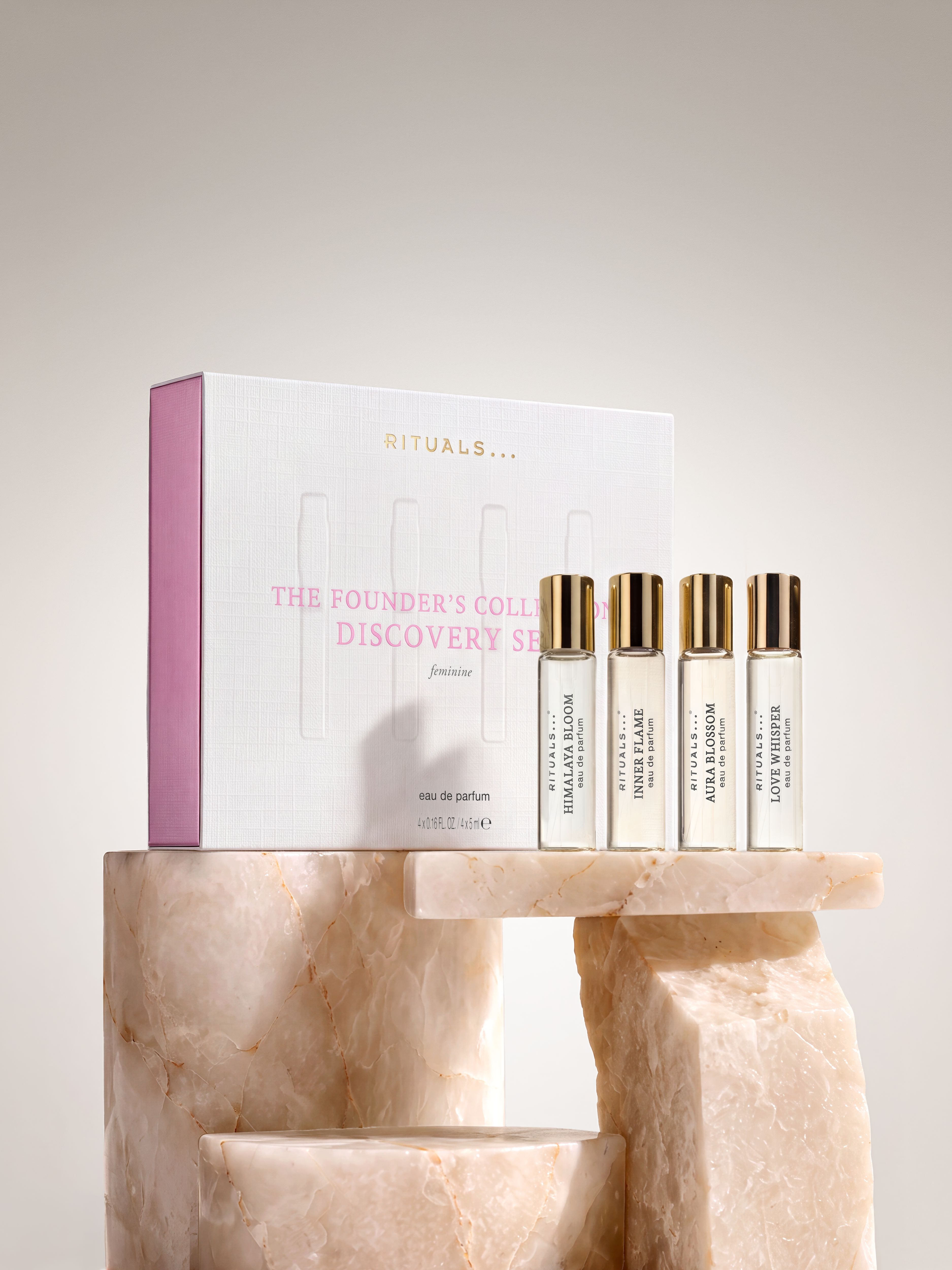 The Founder's Collection Discovery Set 4x5ml Feminine Lifestyle with Closed Pack