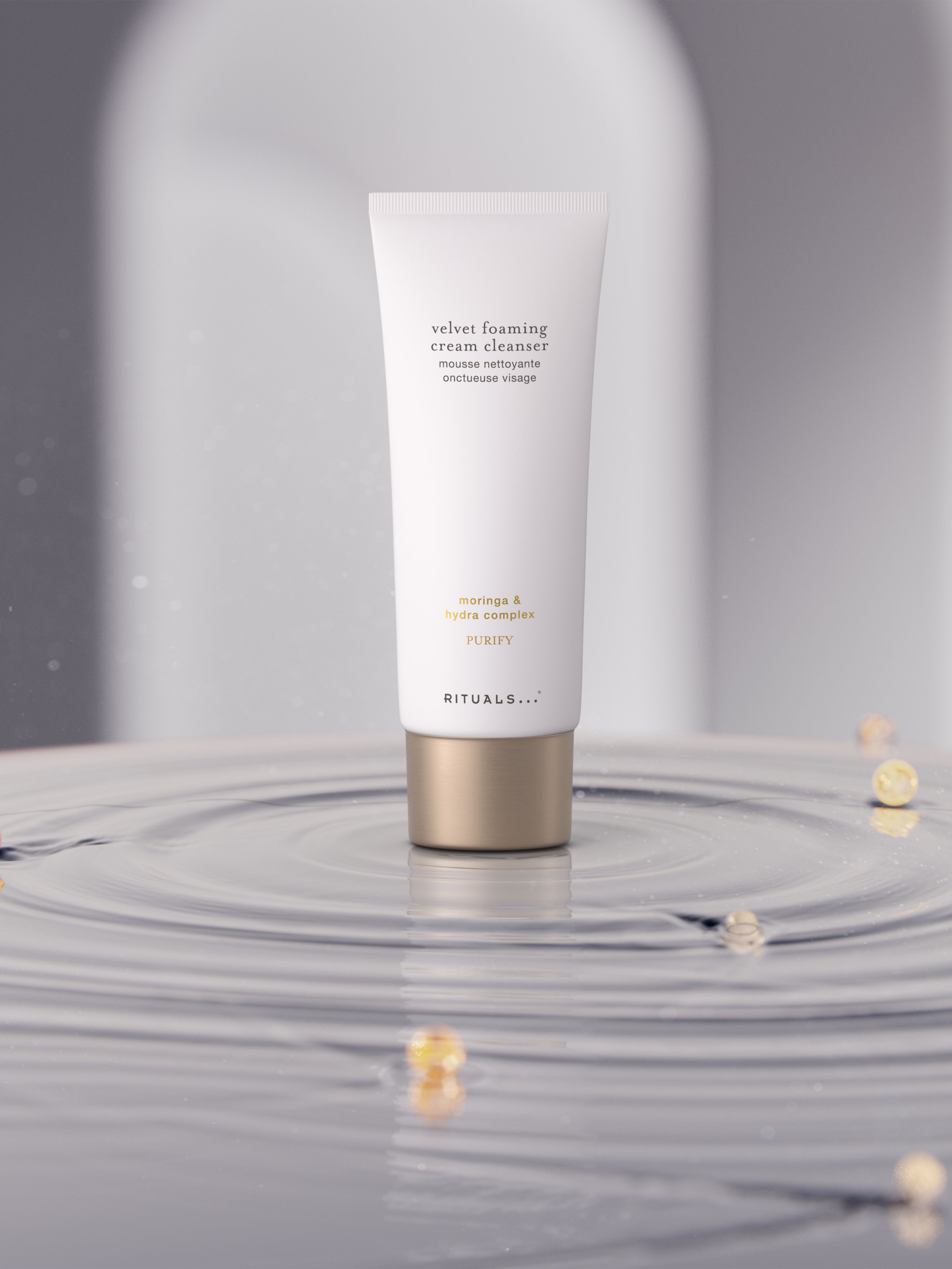 Velvet Foaming Cream Cleanser 125ml Lifestyle with Product