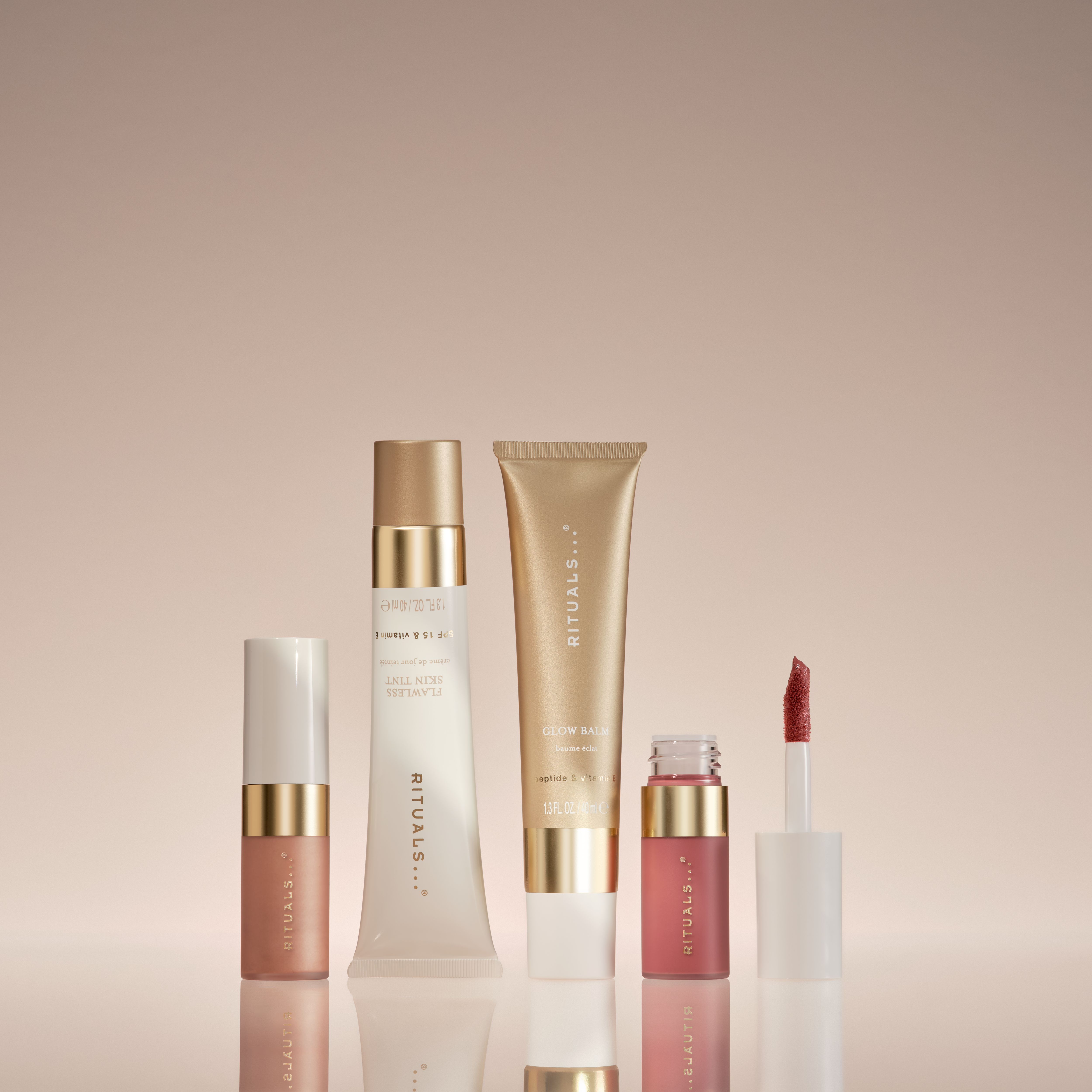 AR12040688 Lifestyle with Product Range