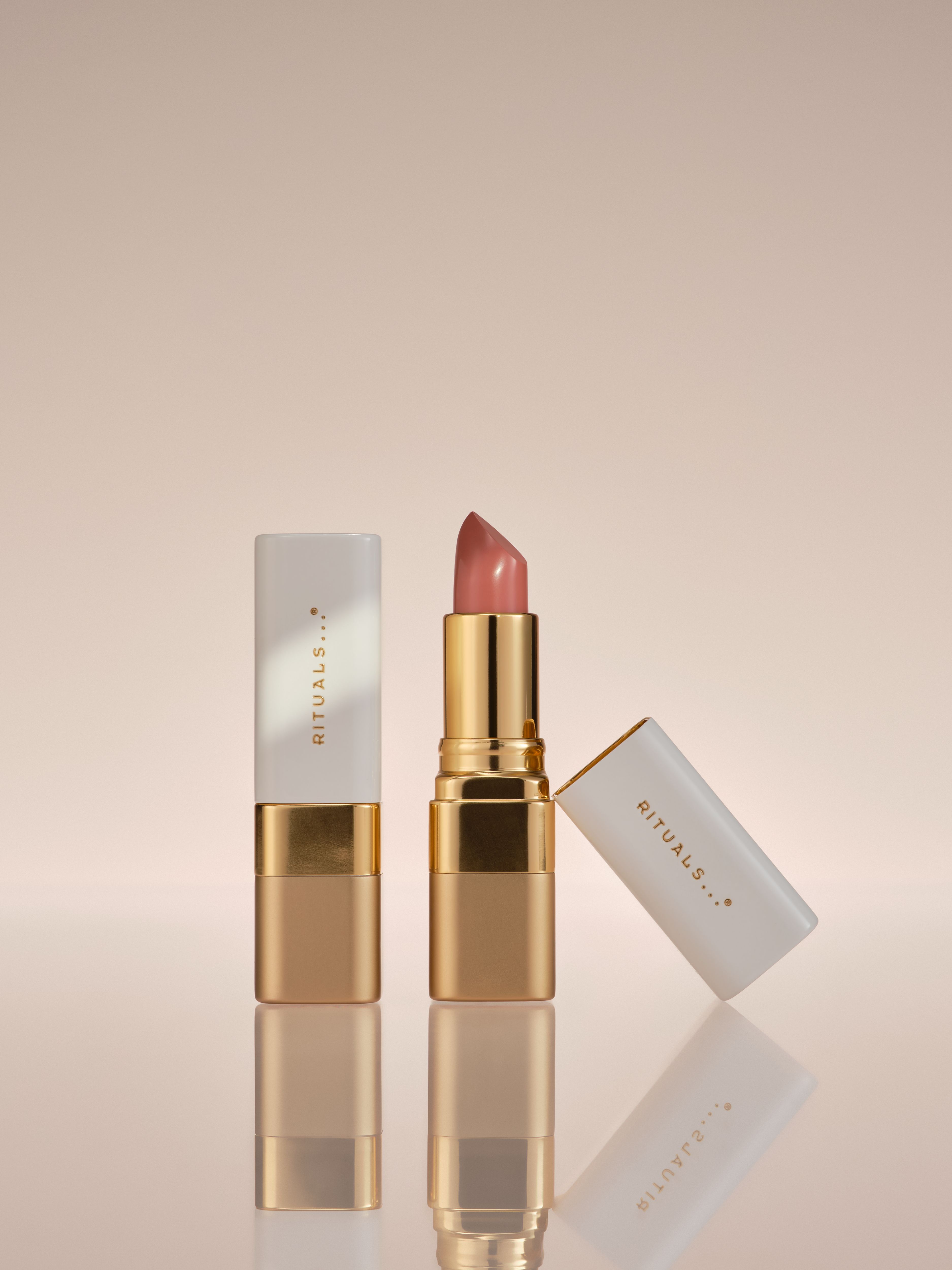 Lipstick Soft Mocha Studio with Product