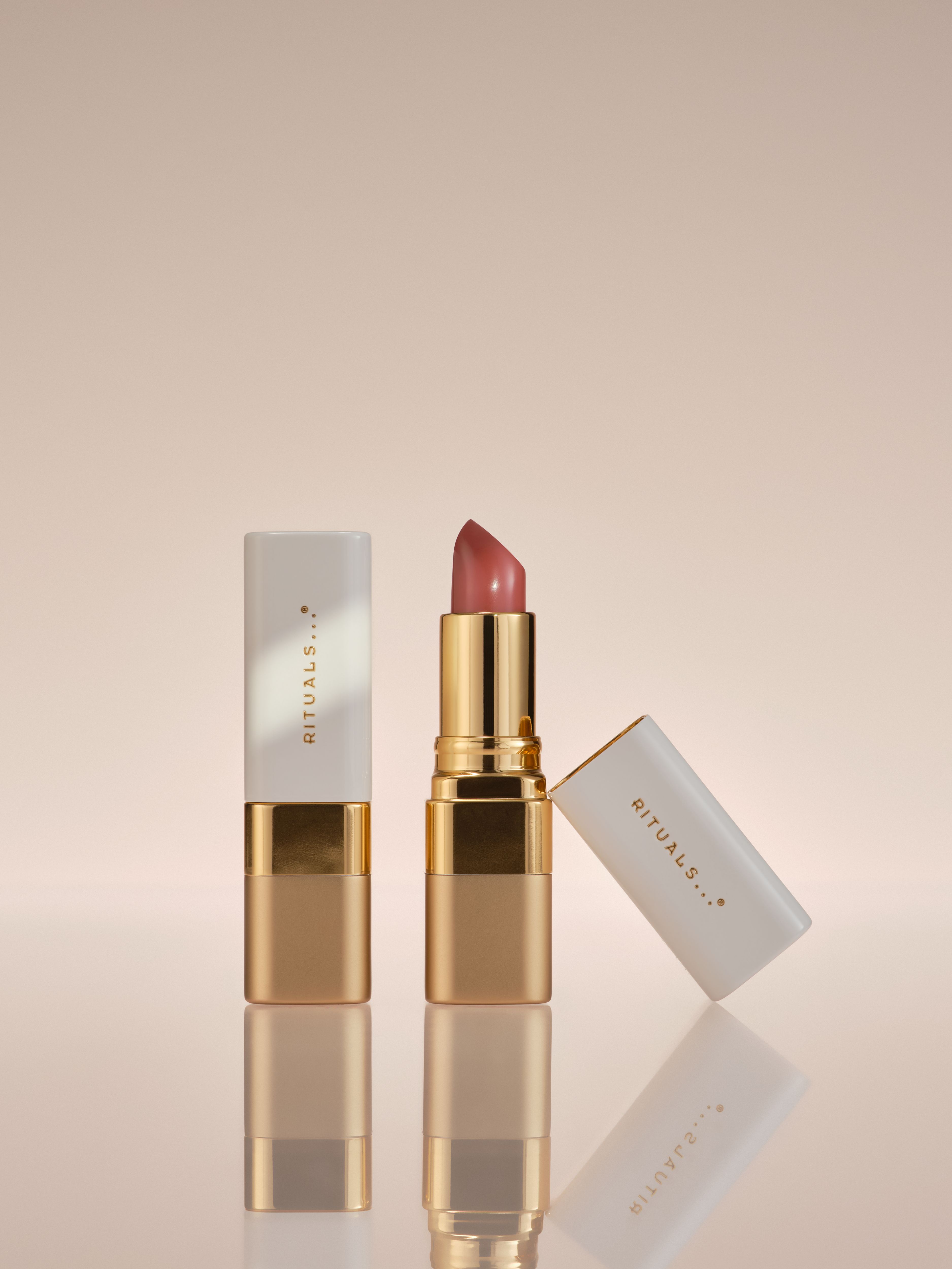 Lipstick Dusky Rose Studio with Product