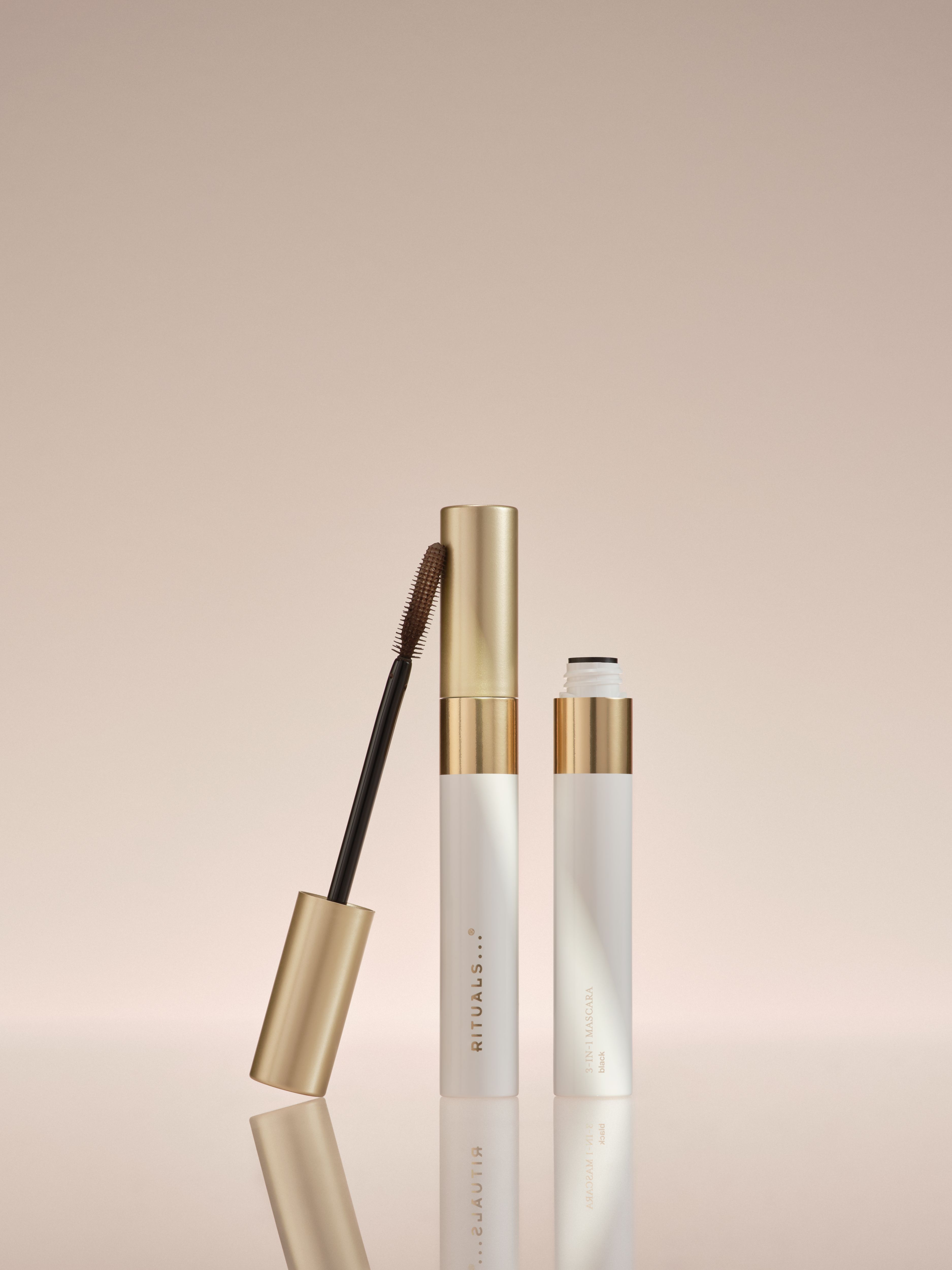 Mascara 3-in-1 Black Studio with Product