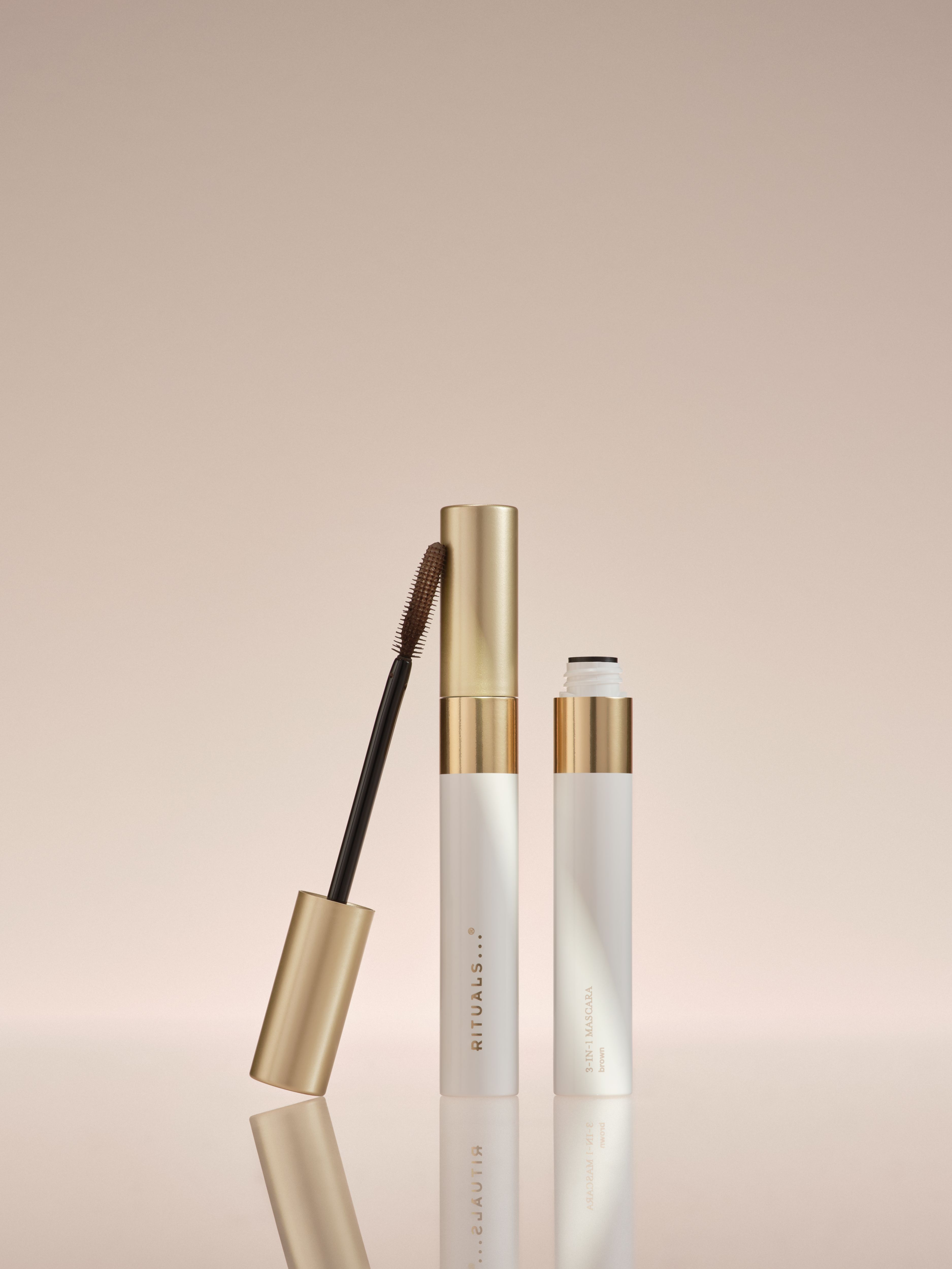 Mascara 3-in-1 Brown Studio with Product