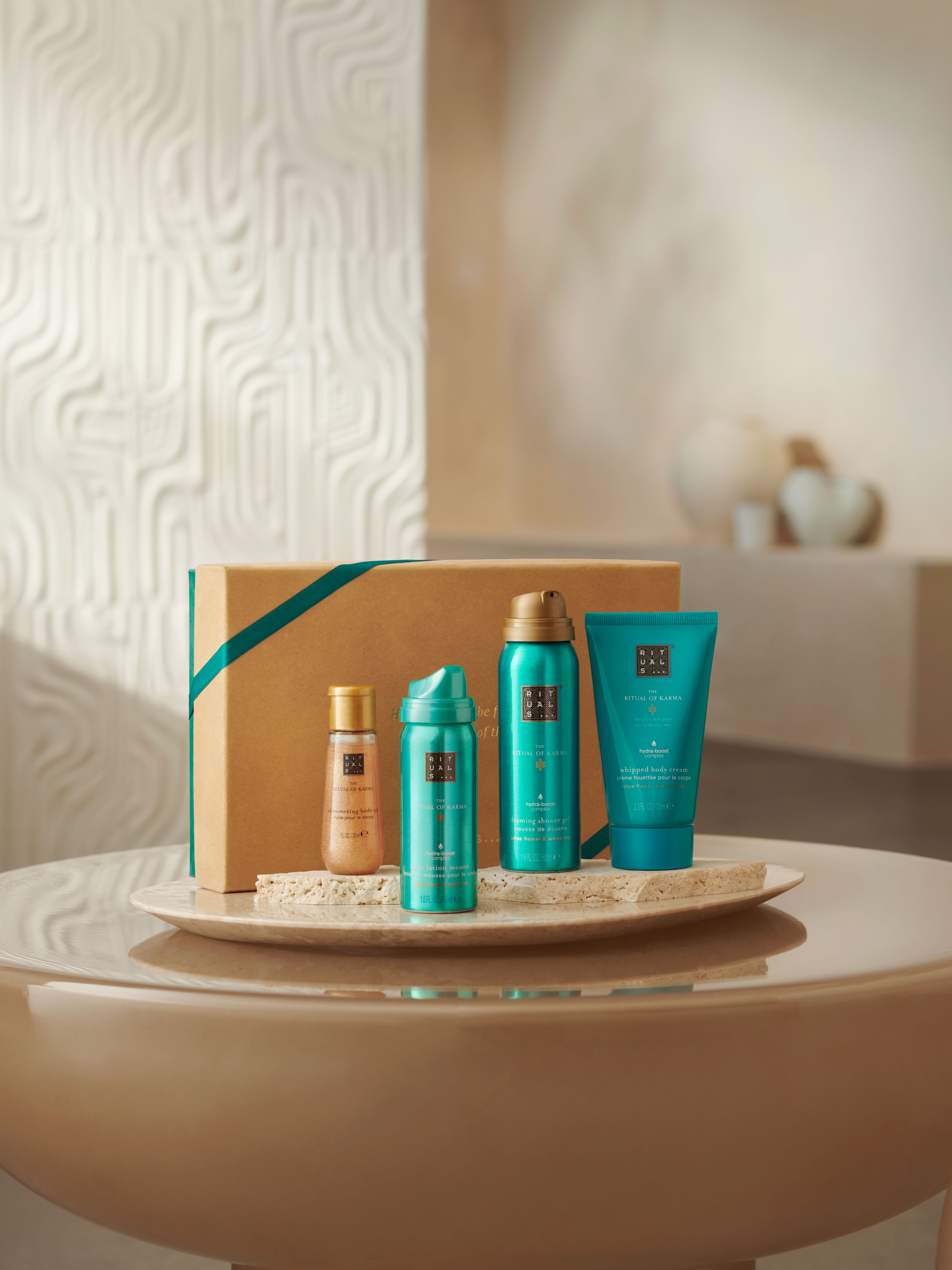 The Ritual of Karma - Small Gift Set 2026 Lifestyle with Closed Pack